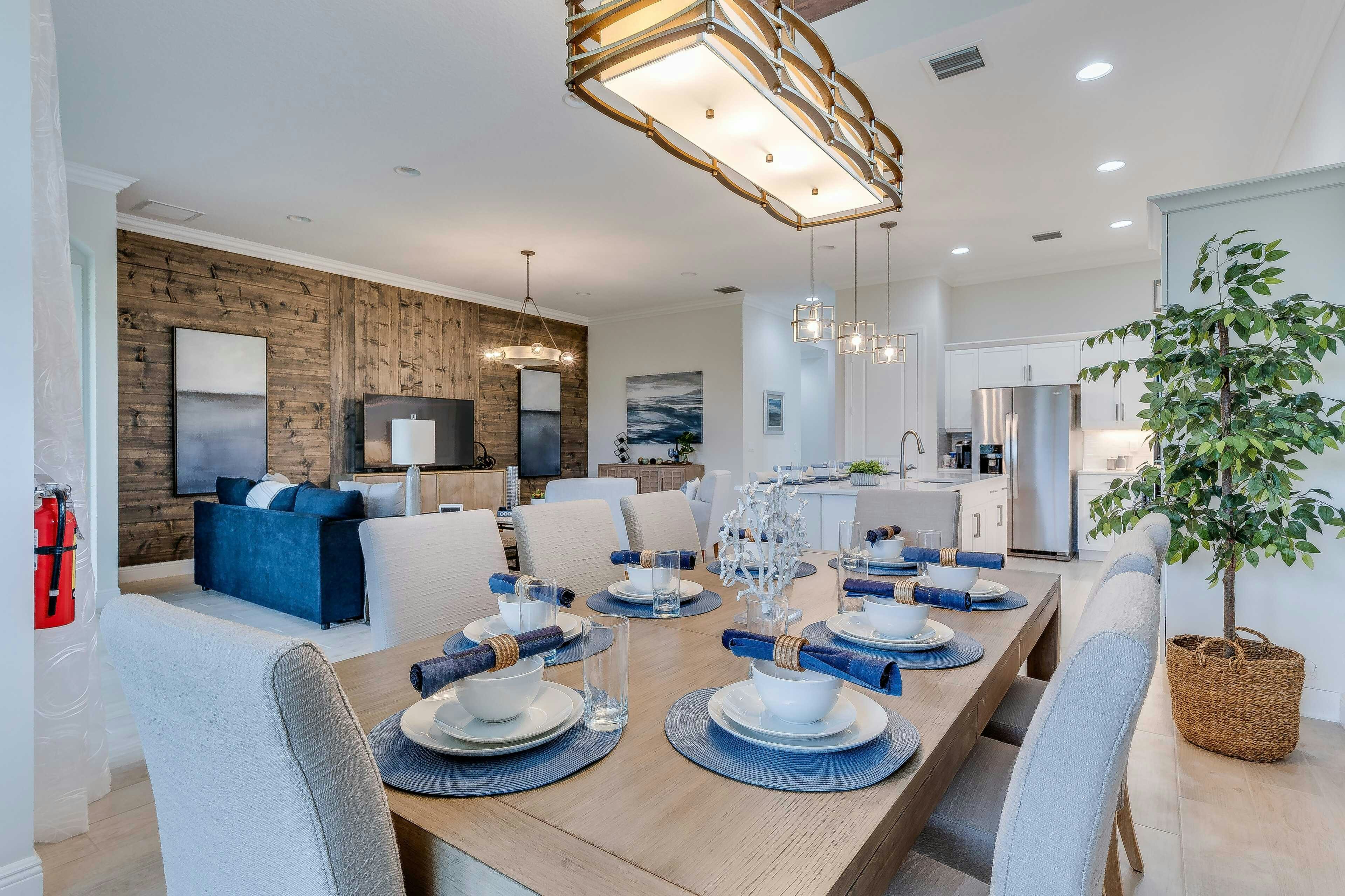 Dining to Great Room | Lucida Model