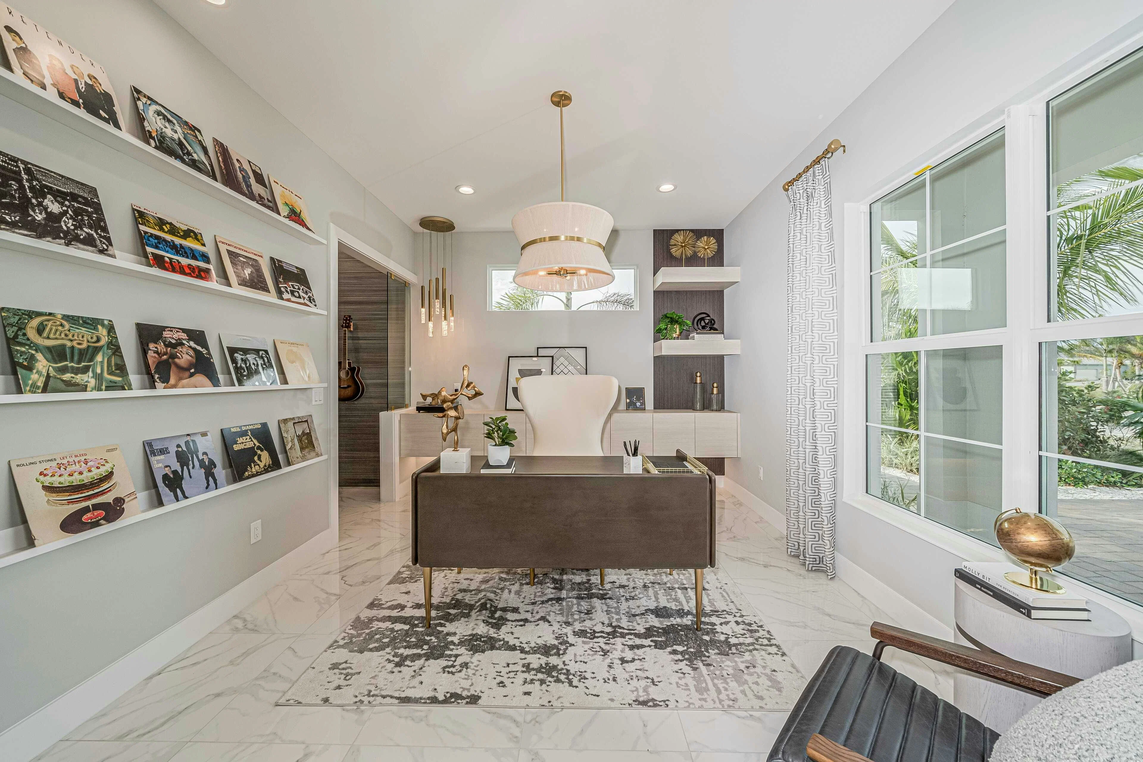 Strand Sand Dollar Grande Office