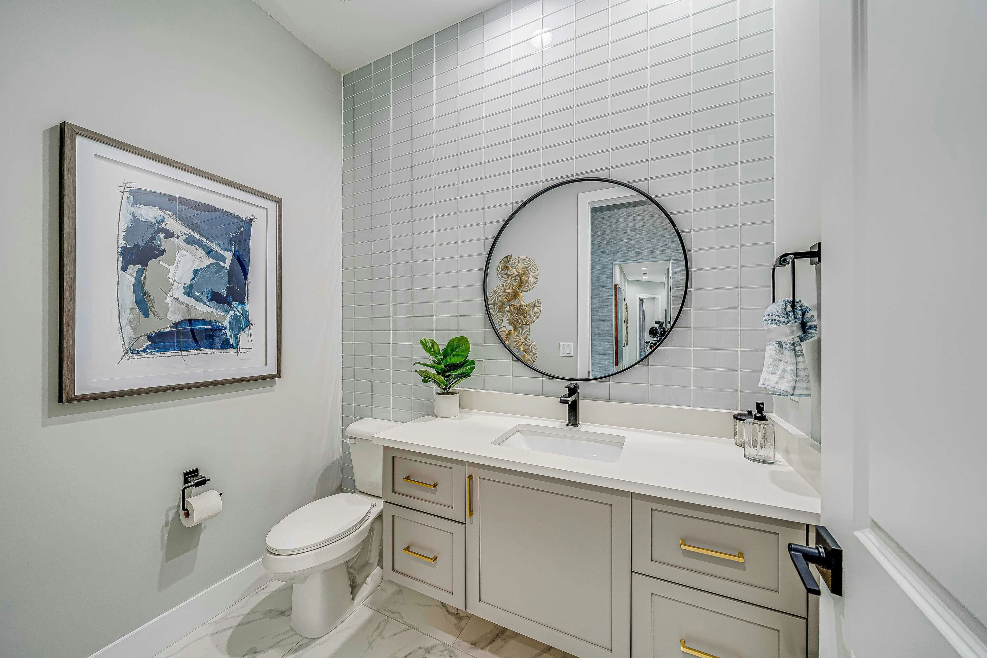 Strand Sand Dollar Grande Powder Bath