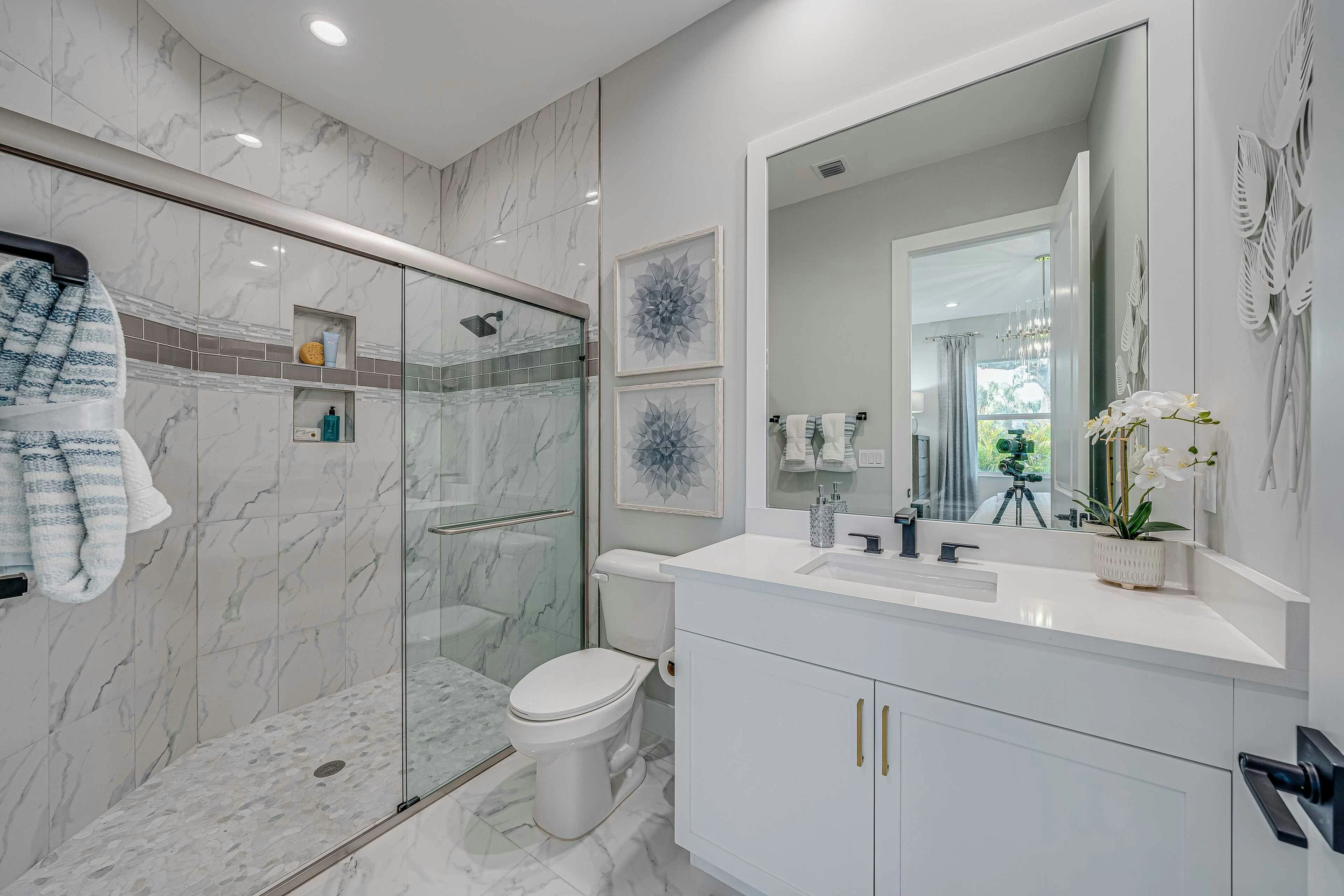 Bath 3 | Sand Dollar Grande Model