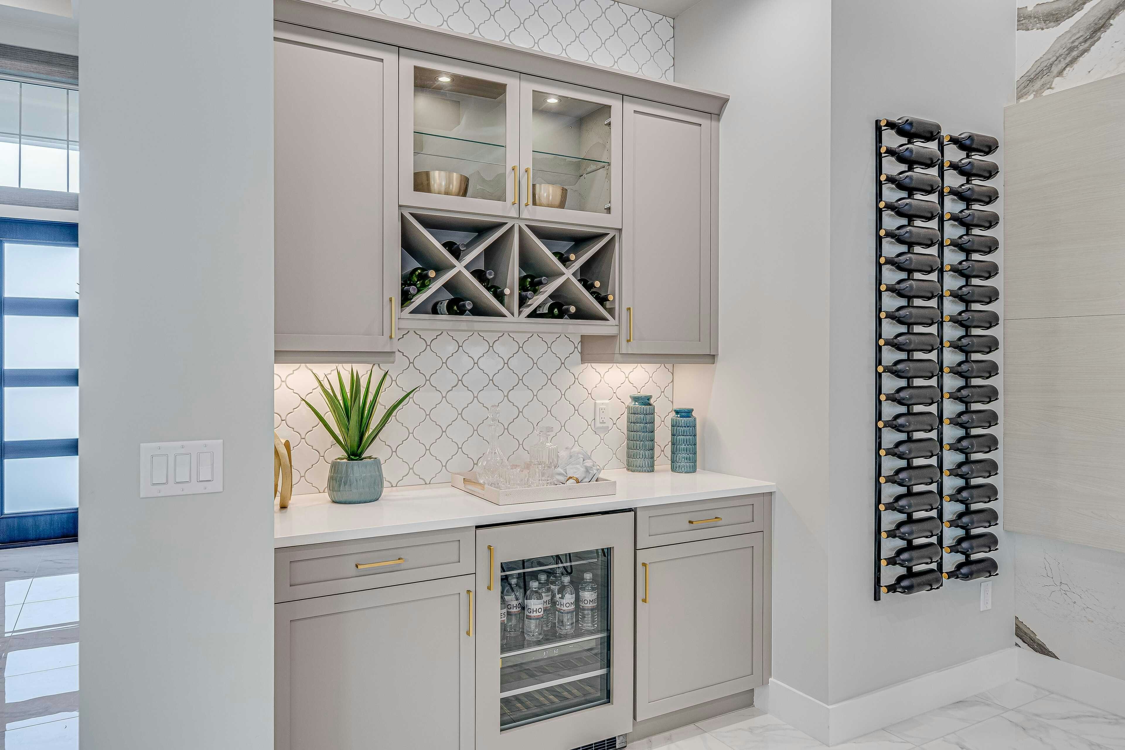 Dry Bar | Sand Dollar Grande Model