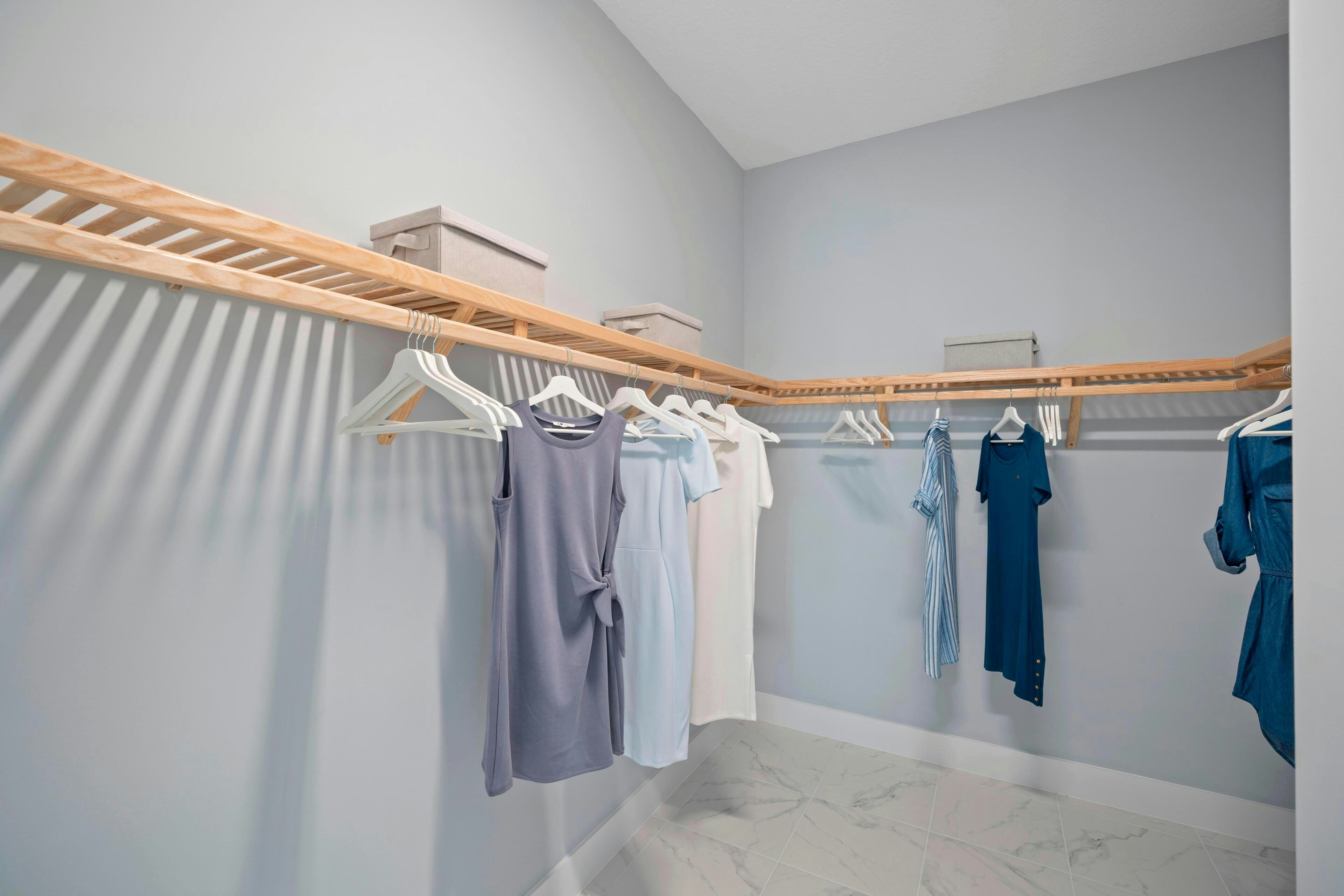 Master Walk-in Closet | Mariposa