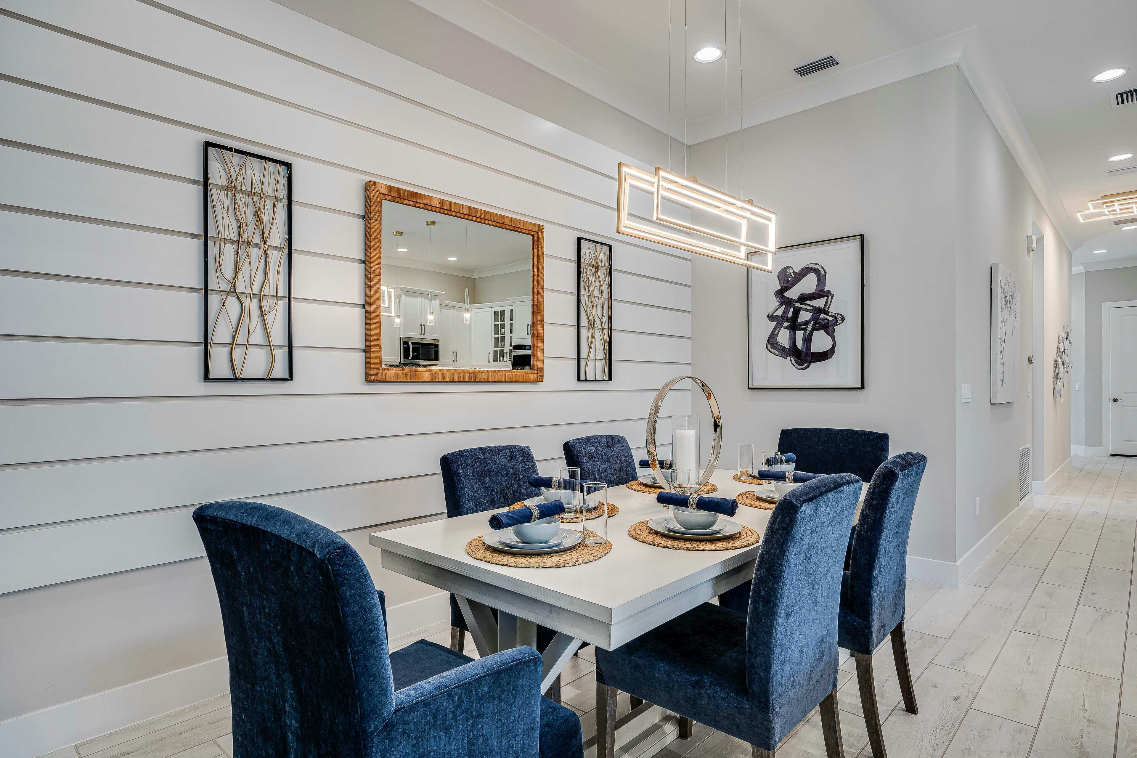 Dining | Beacon Model