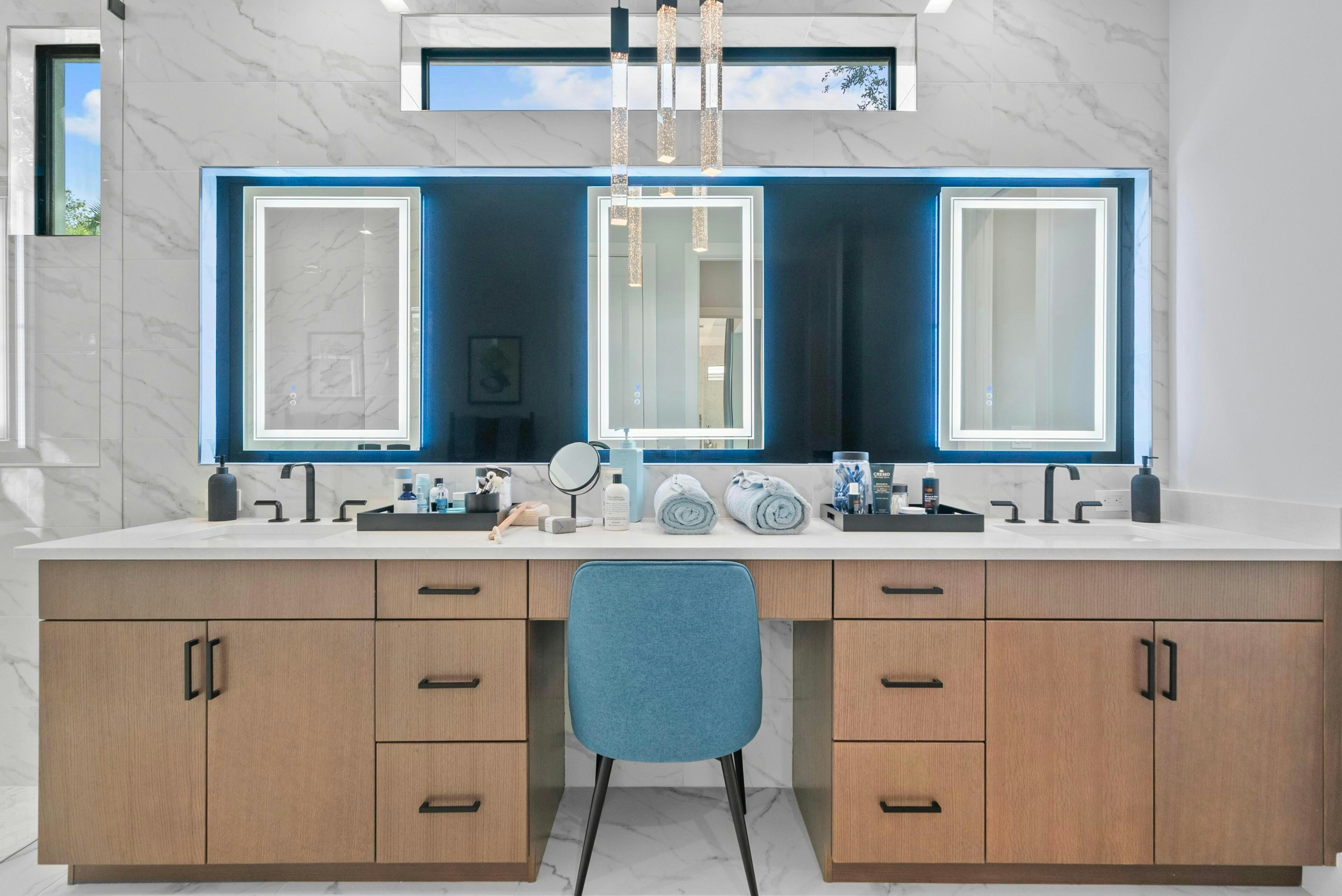 Master Bath | Sapphire Model | Seaglass