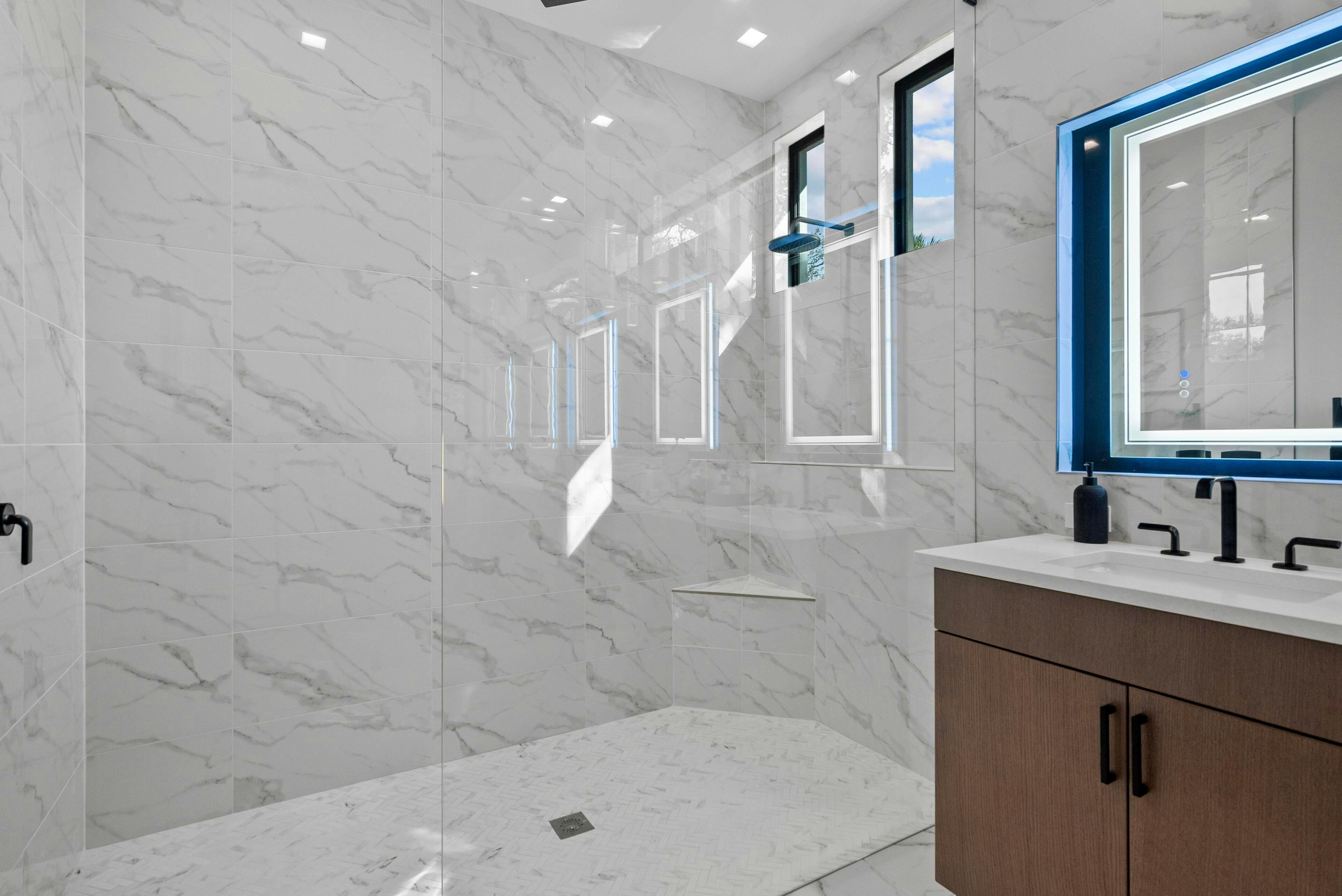 Master Bath | Sapphire Model | Seaglass