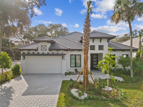 Front Elevation | Sapphire Model | Seaglass Front Elevation | Sapphire Model | Seaglass