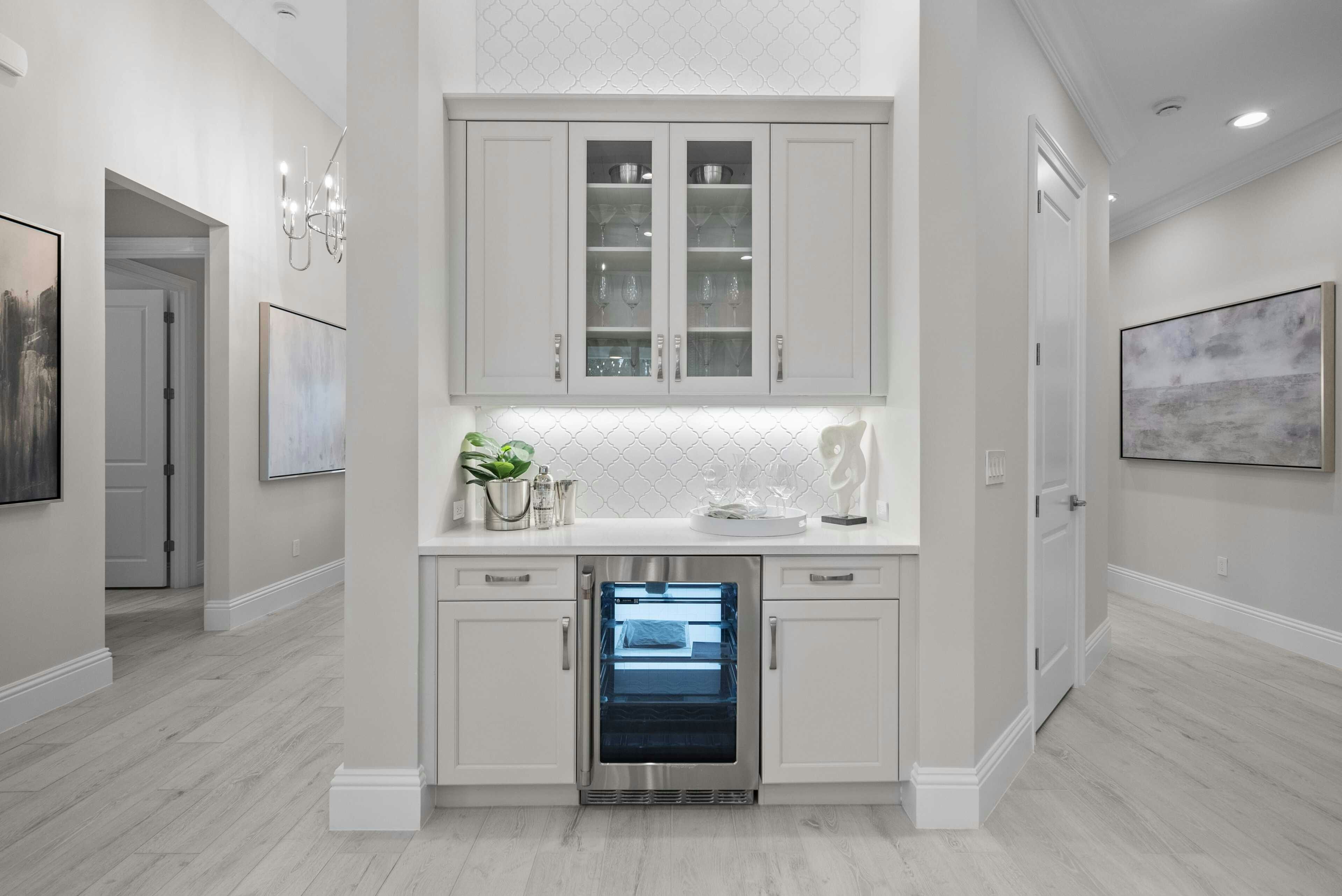 Dry Bar in Great Room | Seabreeze Grande