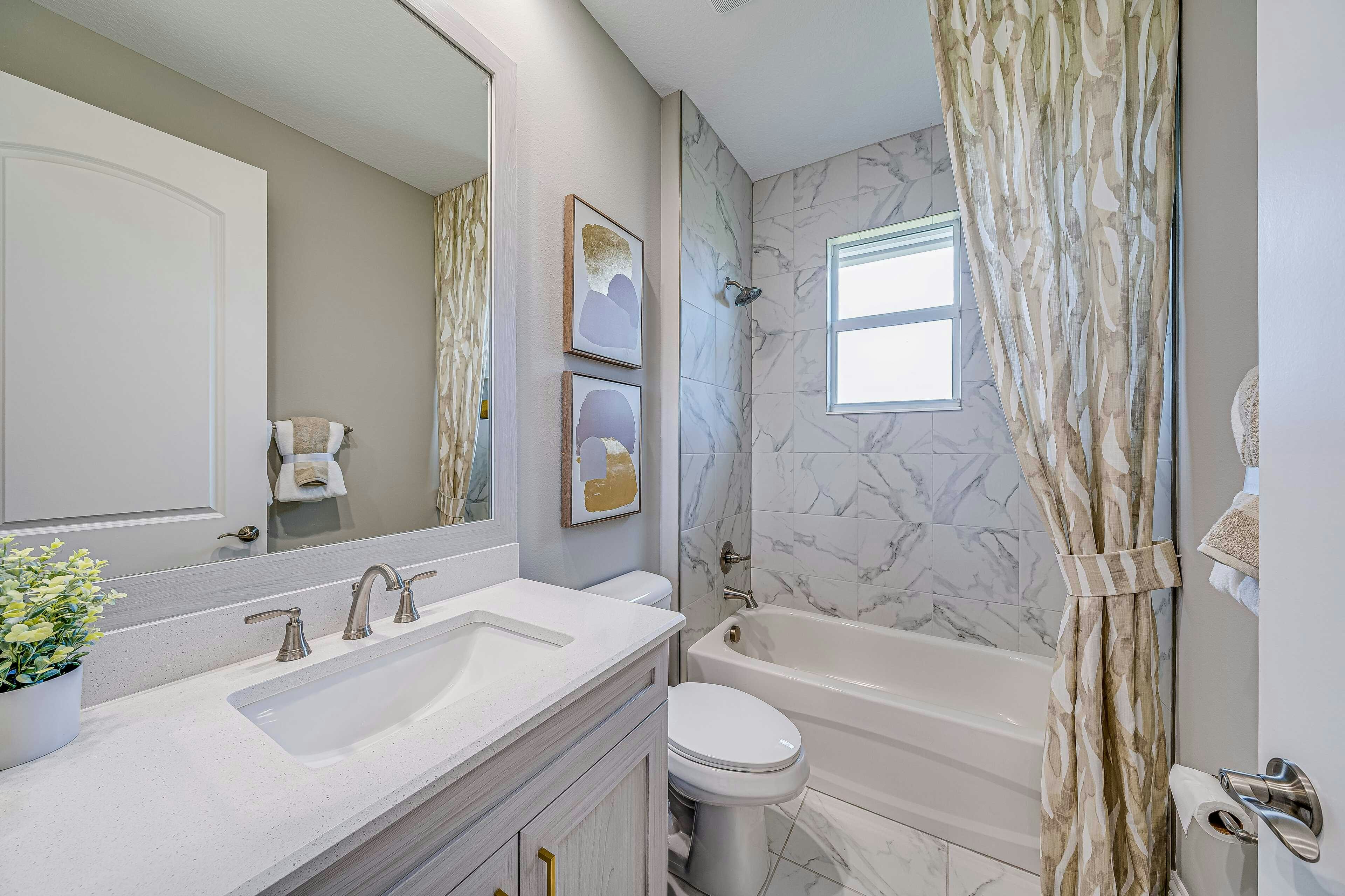 Bath 2 | Cecelia Model