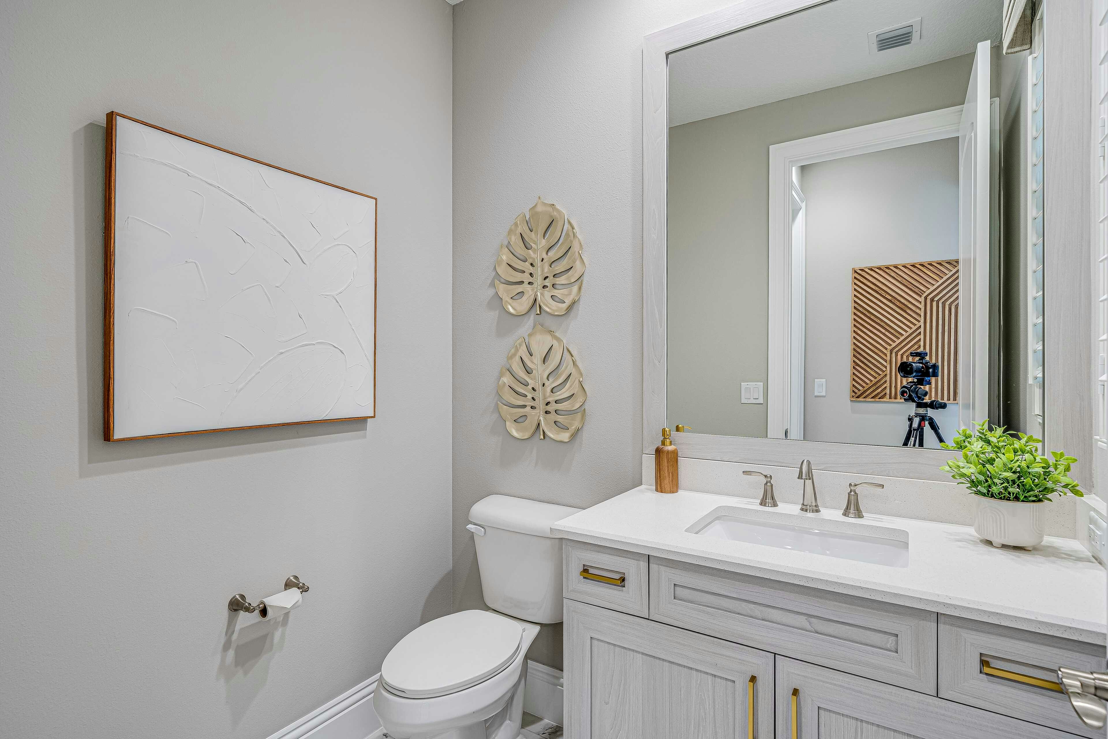 Powder Bath | Cecelia Model