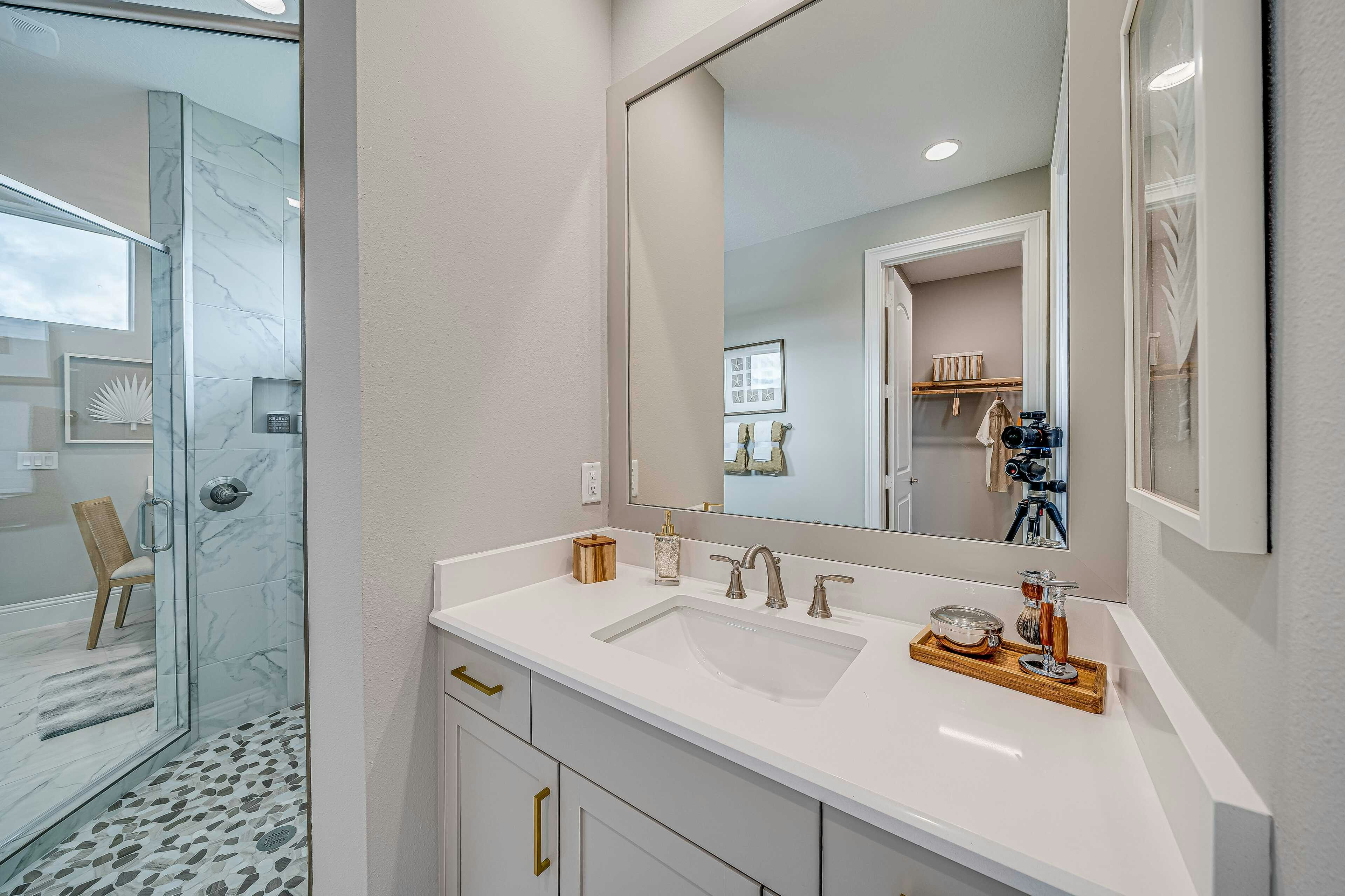 Master Bath | Cecelia Model