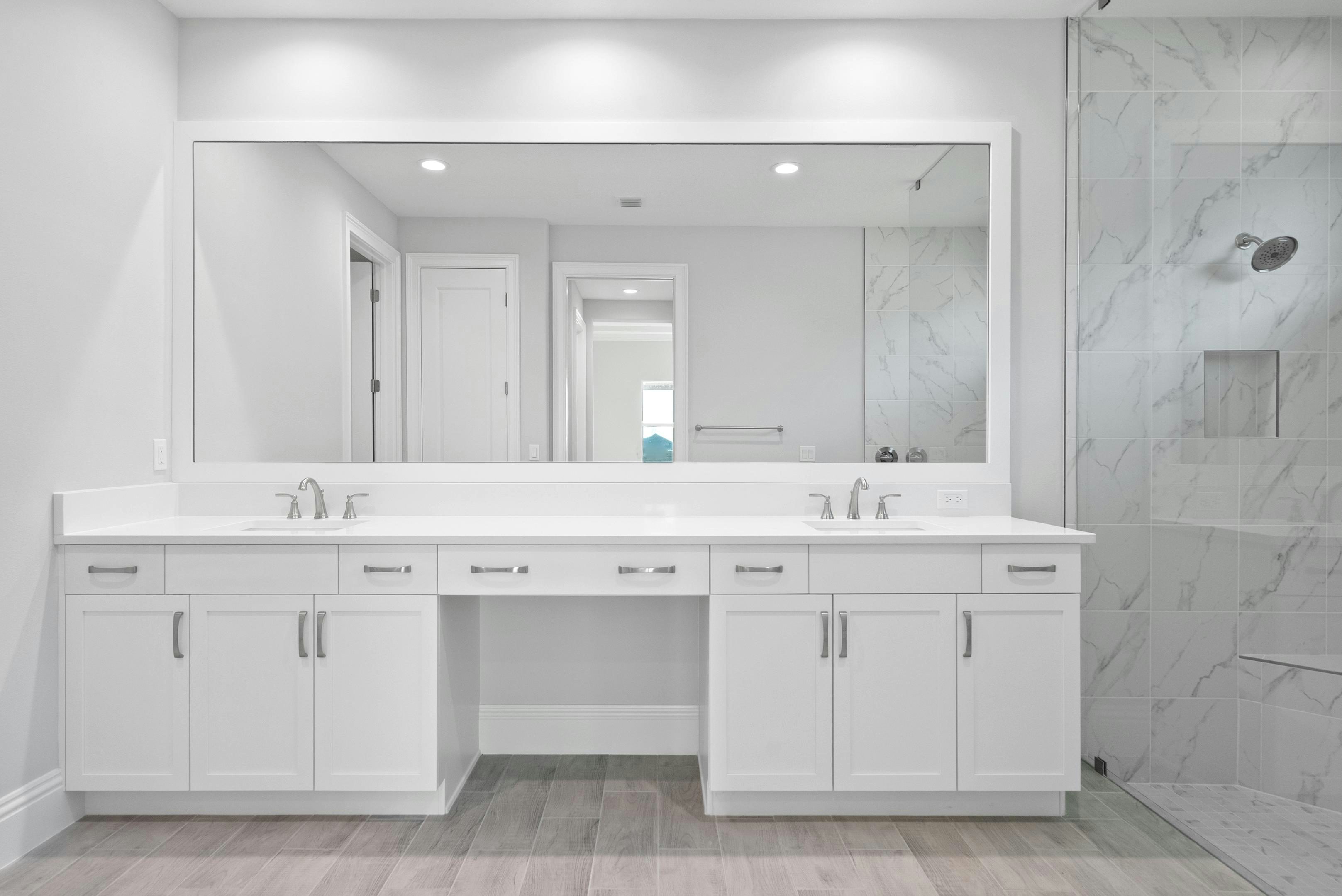 Master Bath | Monarch Grande Model