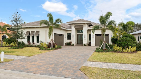 Front Elevation | 109 SE Via Verona Front Elevation | 109 SE Via Verona