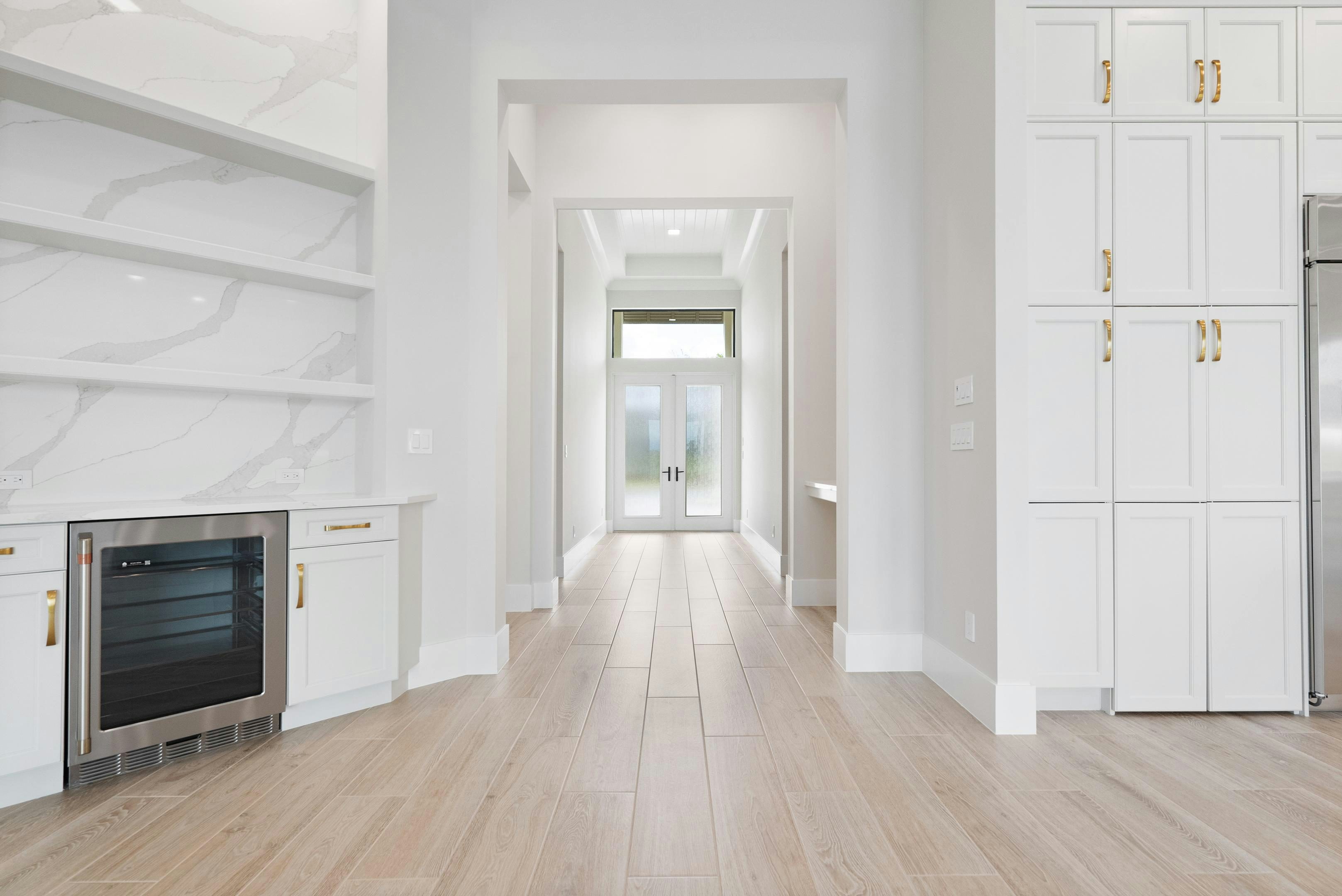 Great Room to Foyer | 109 SE Via Verona