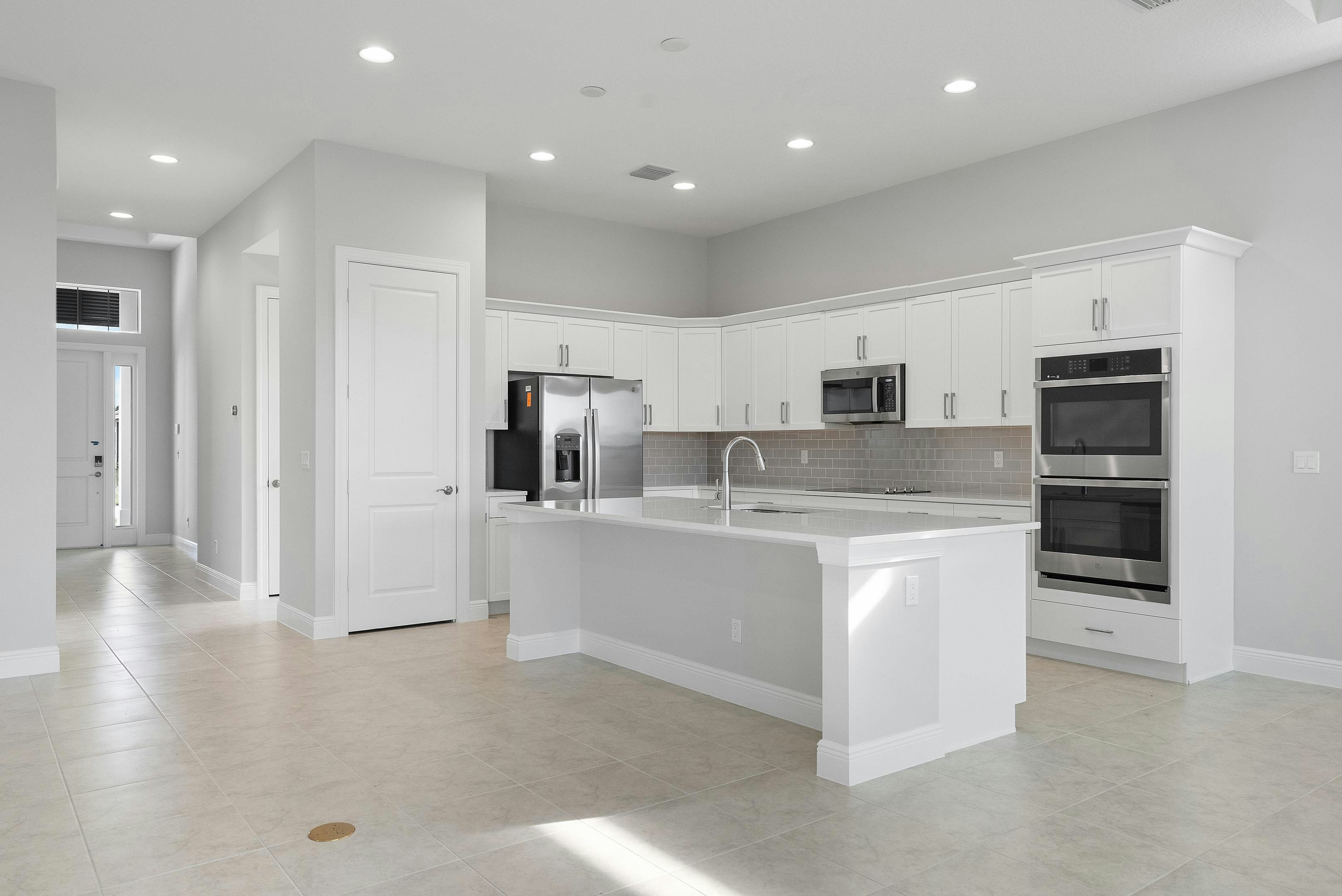 Kitchen | 12398 SW Sunrise Lake Terrace