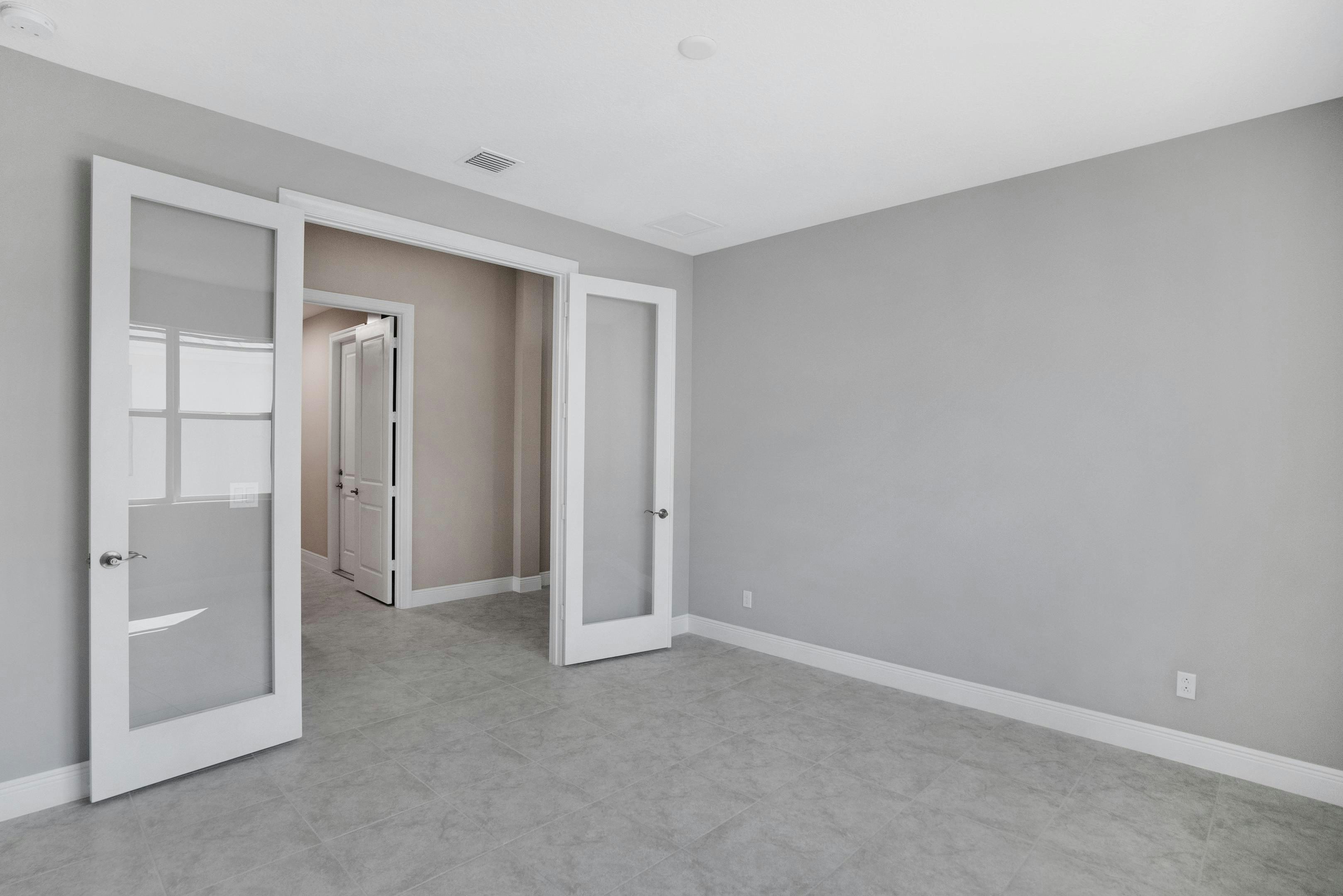 Den | 12446 SW Sunrise Lake Terrace