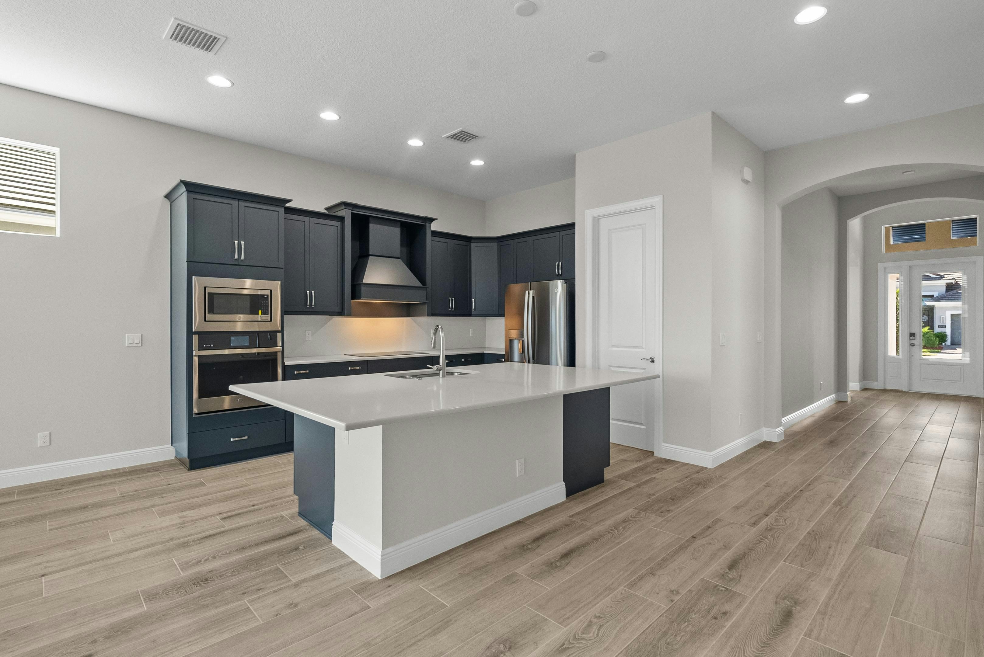 Kitchen and Entry | 12501 SW Sunrise Lake Terrace