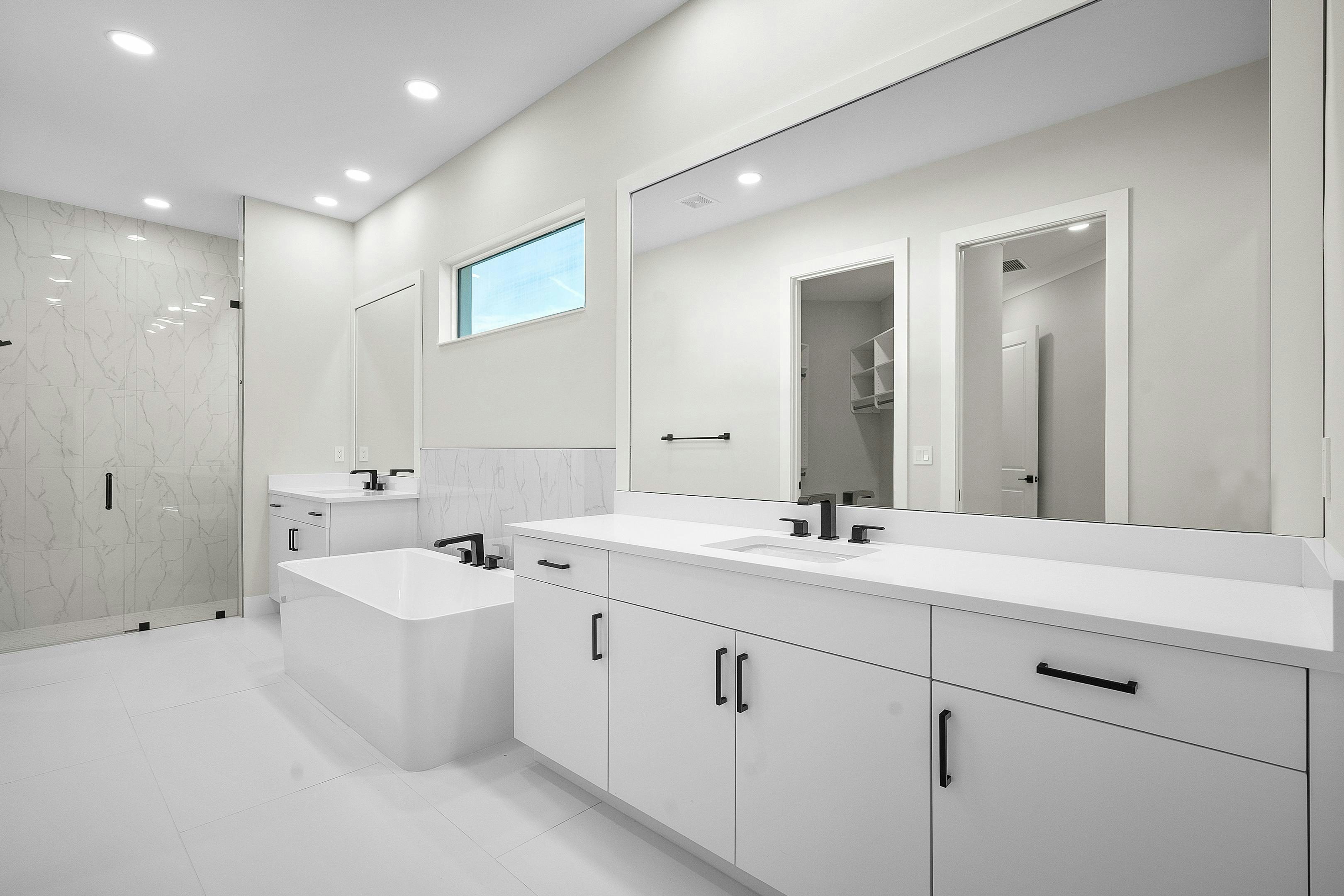 Master Bath | Oceanic Grande Move-in Ready shown for reference