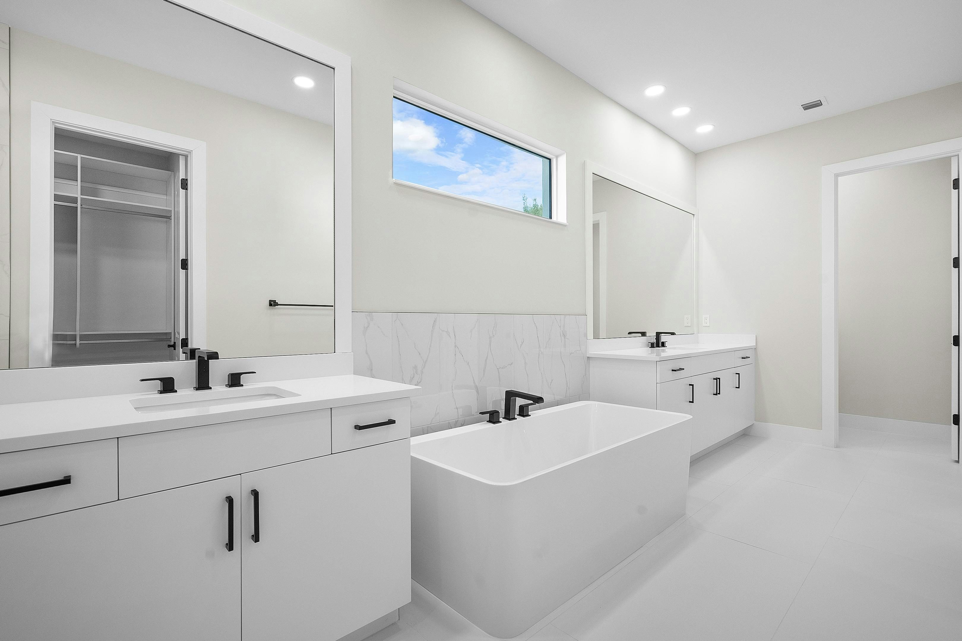 Master Bath | Oceanic Grande Move-in Ready shown for reference