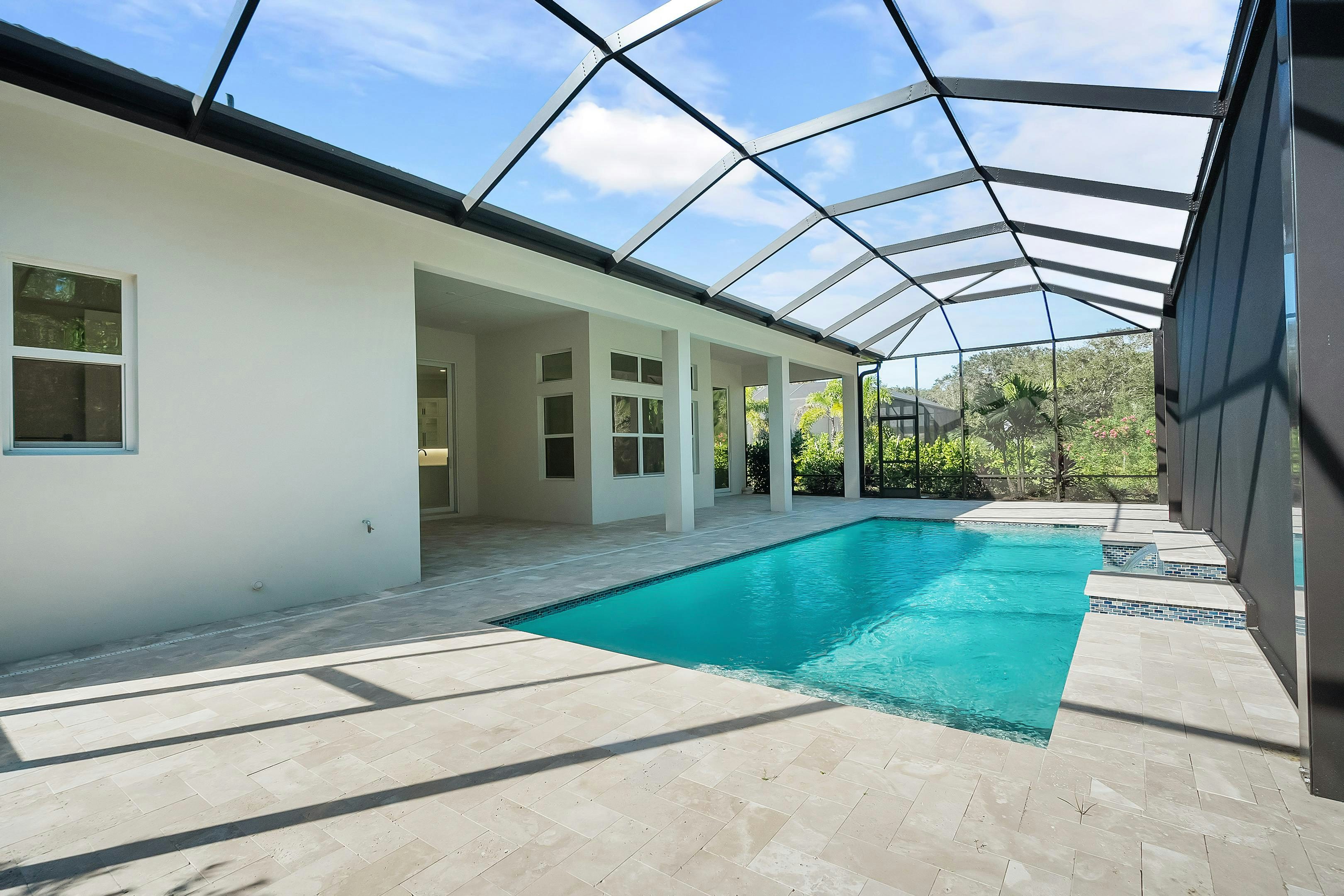 Screened Pool to Lanai | Oceanic Grande