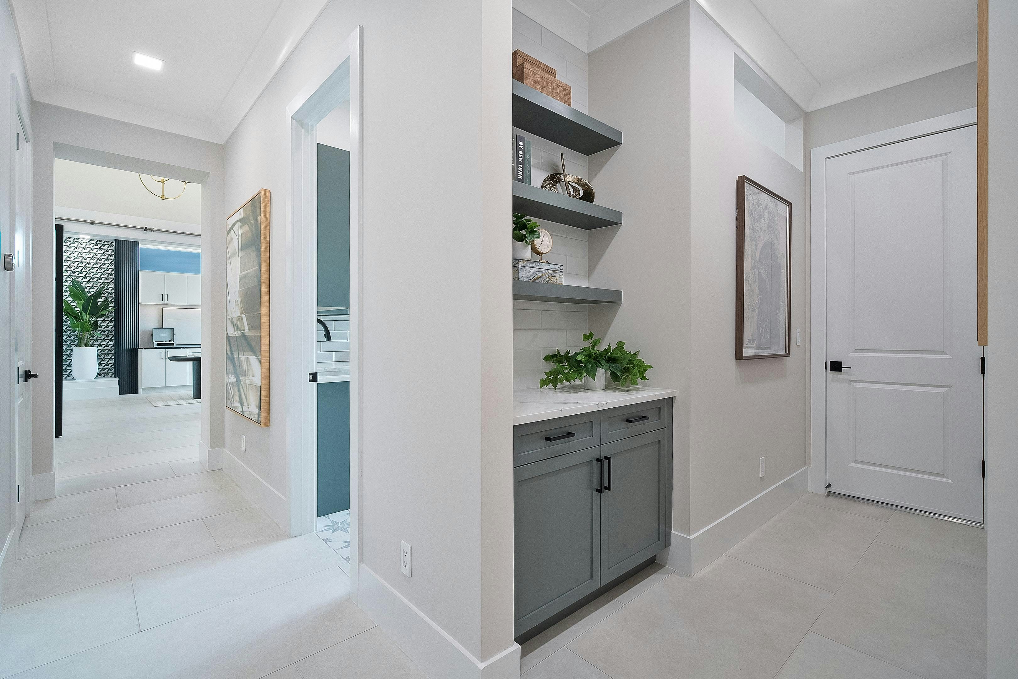 Drop Zone by Garage | Riviera Model