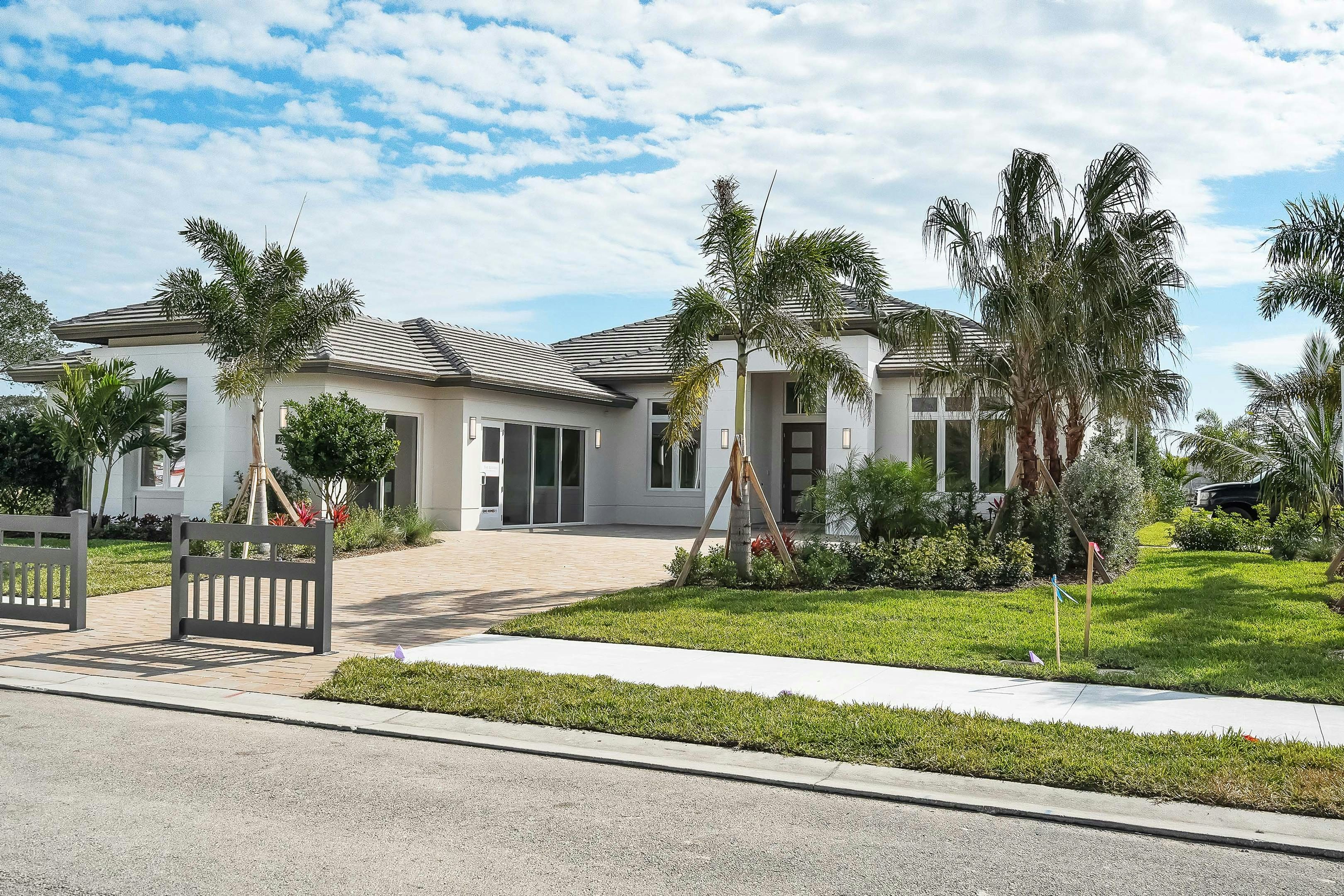 Elevation and Garage | Riviera Model