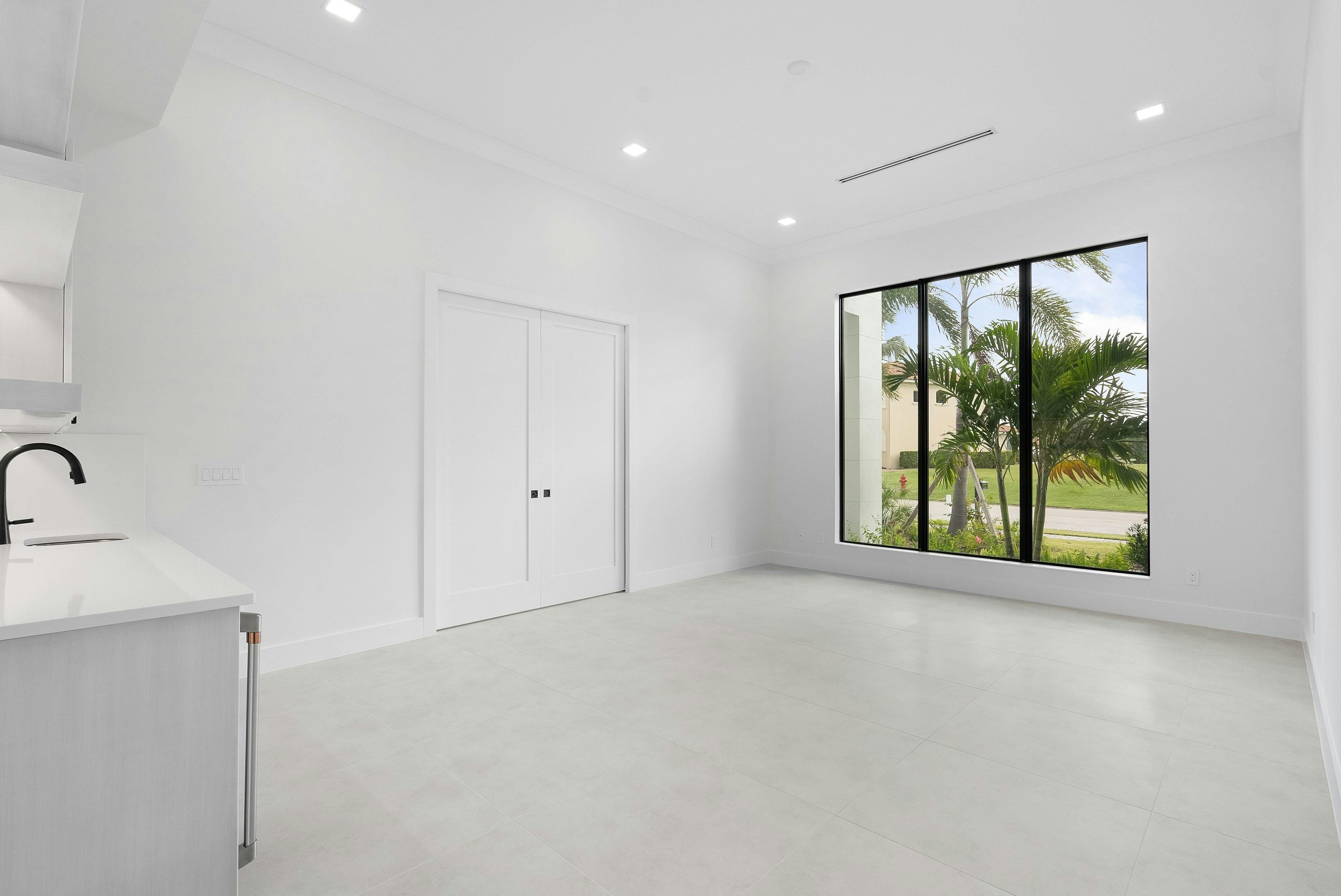 Club Room  | 170 SE Rio Angelica