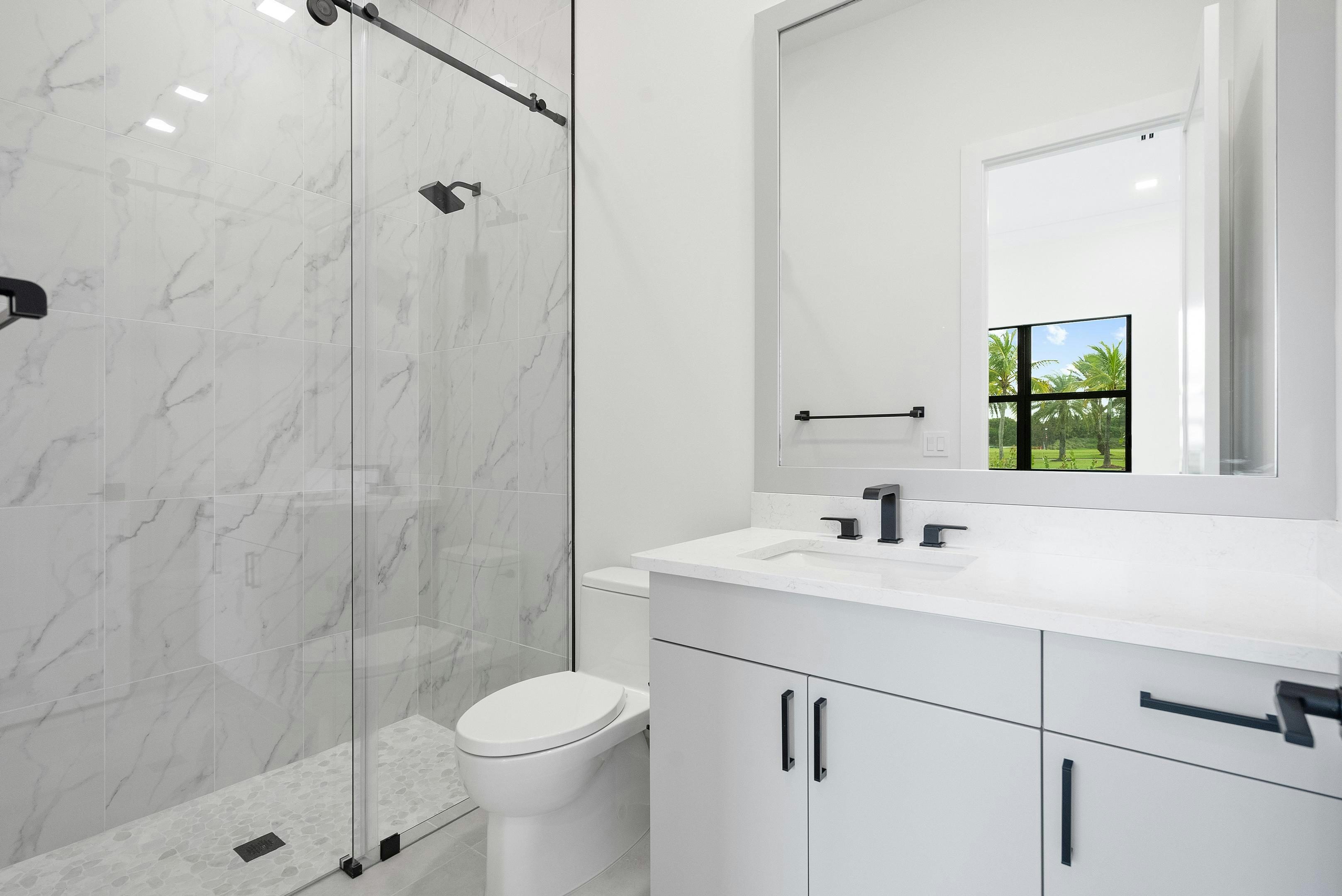 Bath 3 | 170 SE Rio Angelica