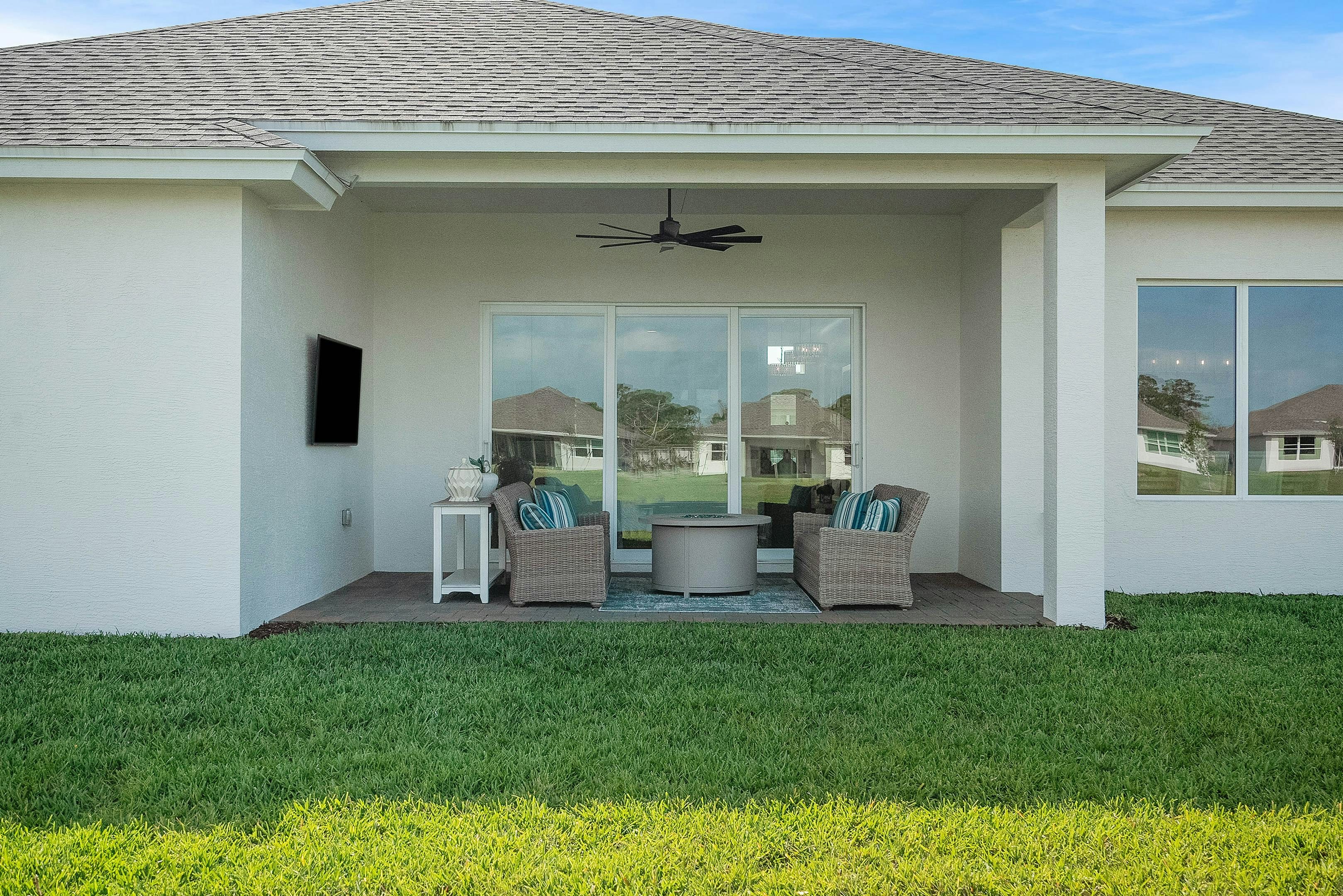 Lanai | Seraphina 23