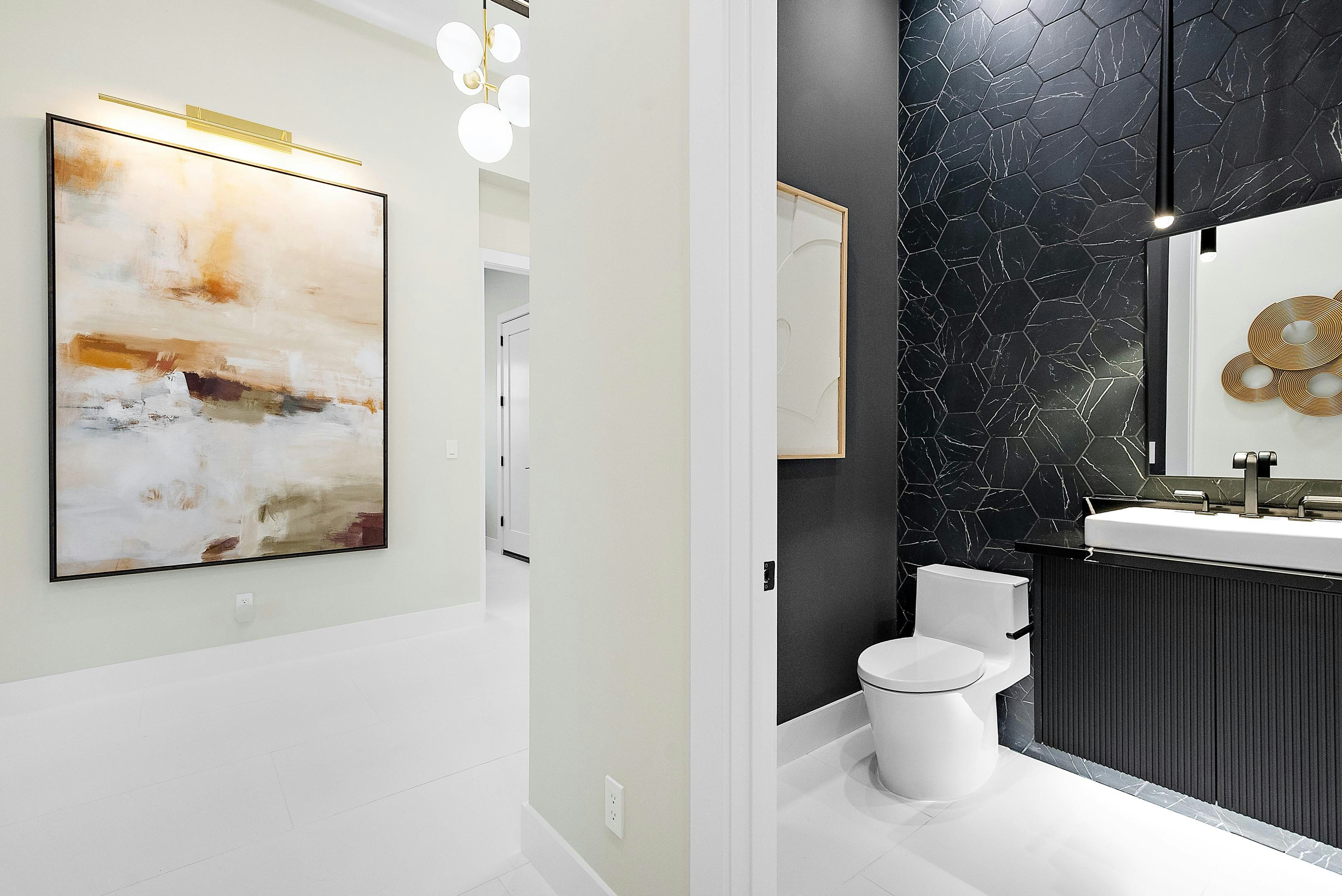 Powder Bath | Keenan Model