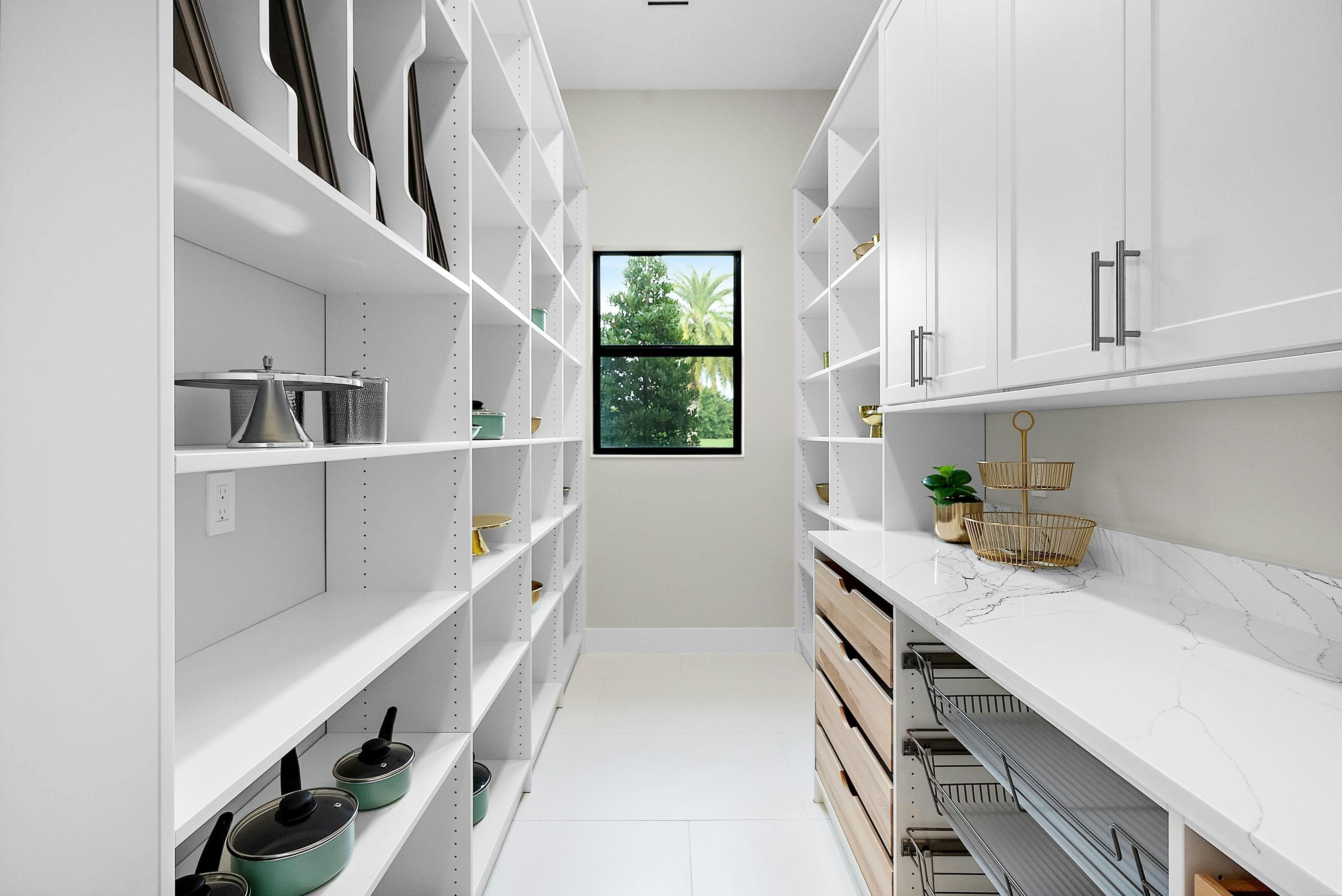 Pantry | Keenan Model