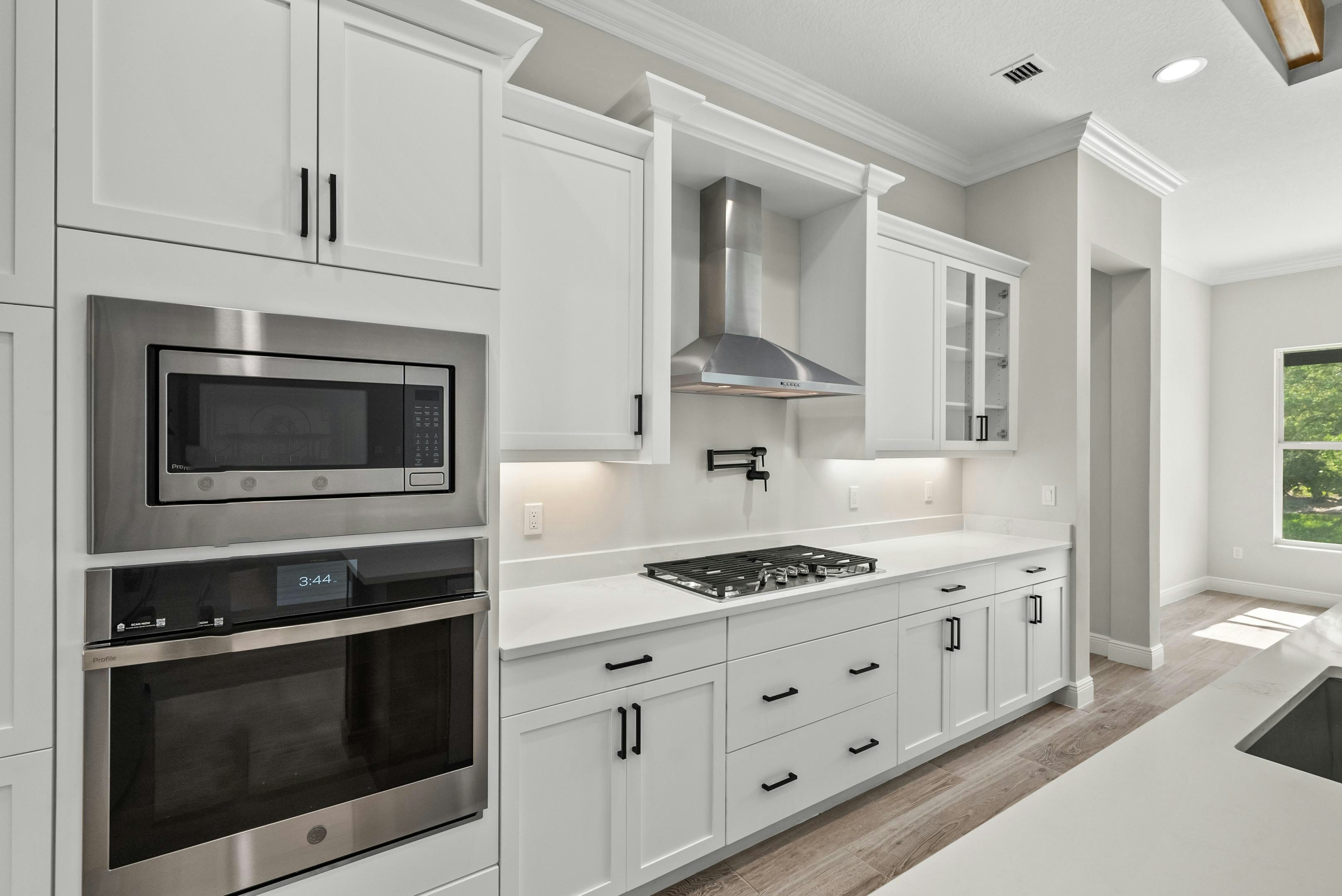 Kitchen Cook Wall Weston - 6383 High Pointe Cir