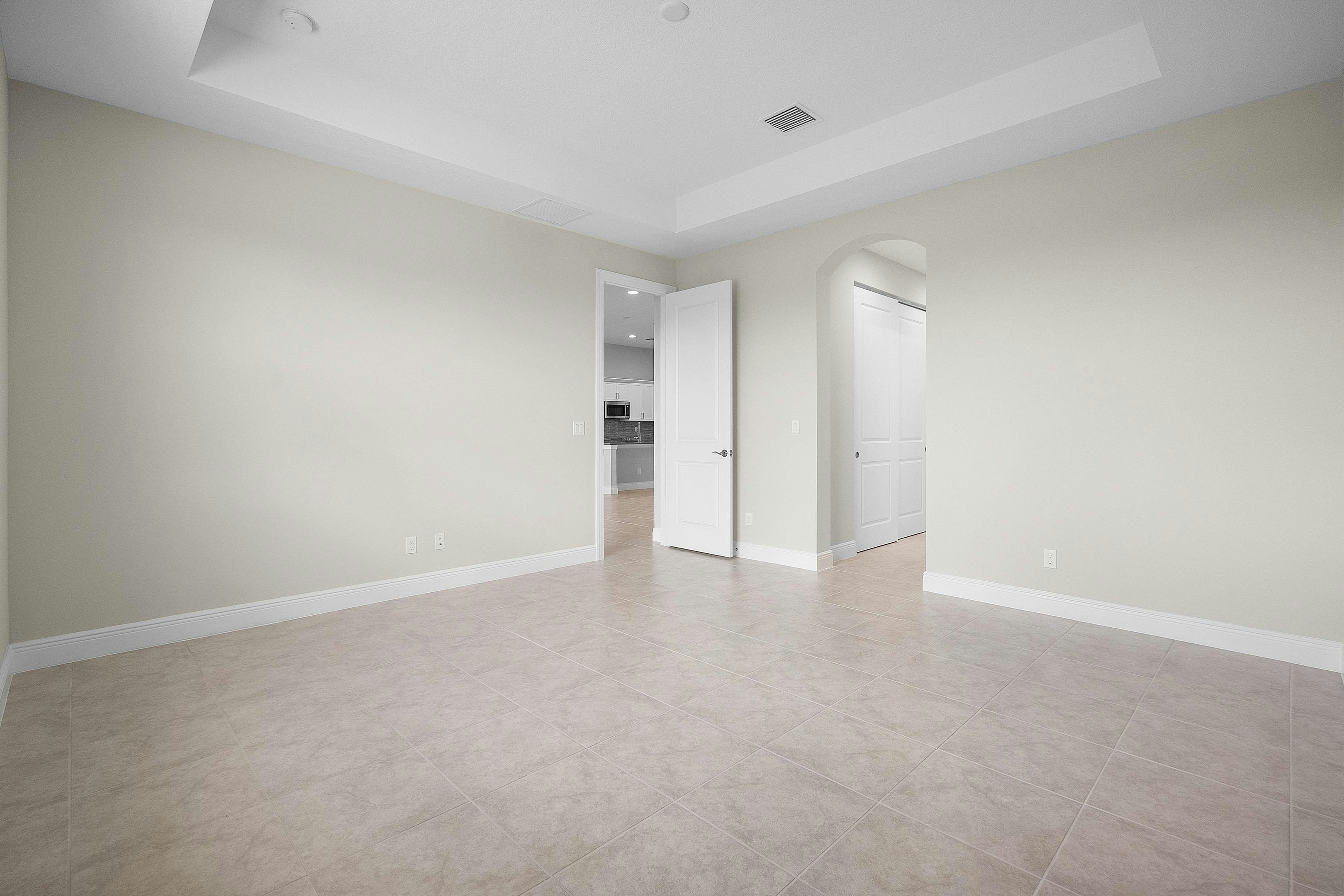 Master Suite | 12507 SW Sunrise Lake Terrace