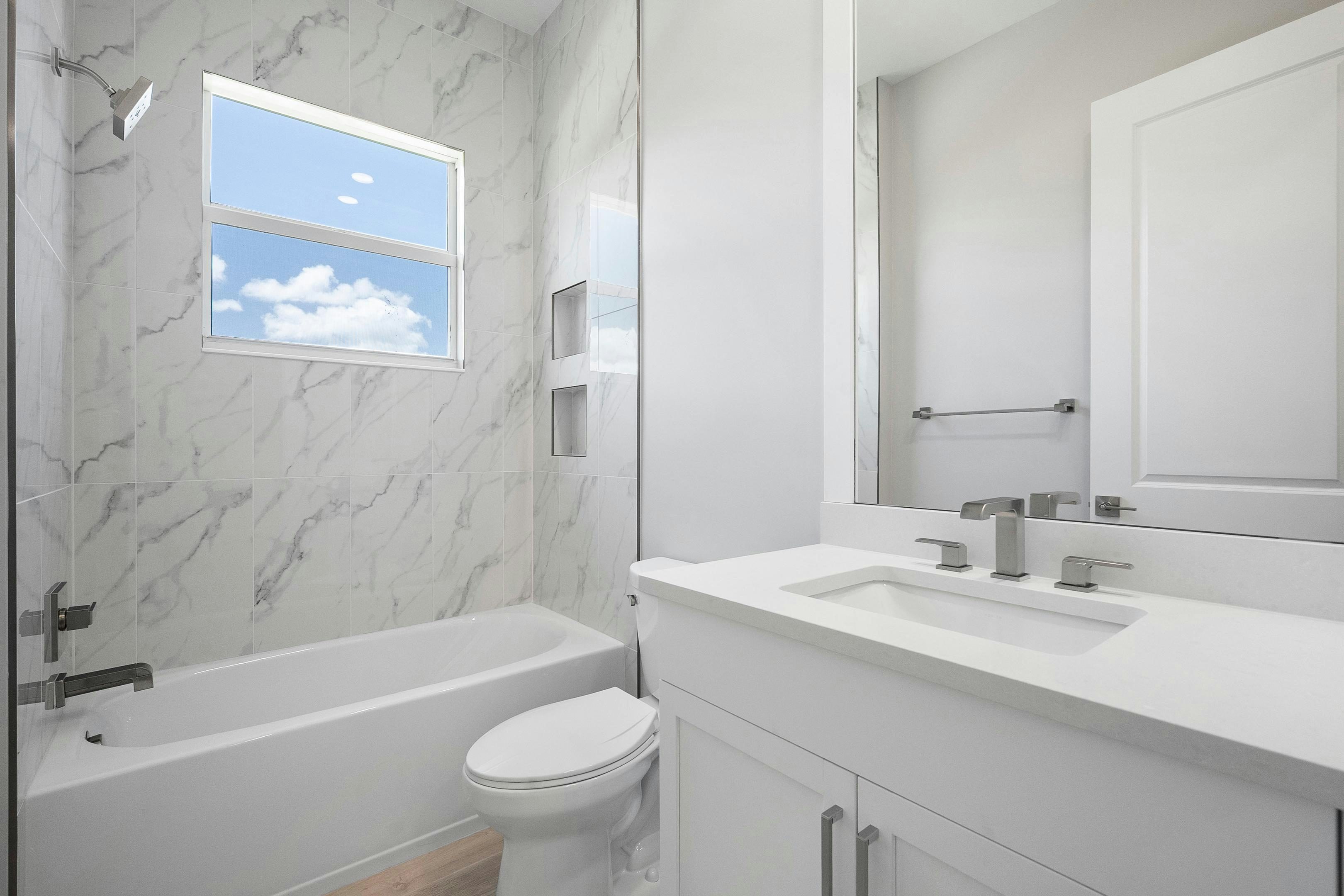 Bath 3 | 129 Strand Drive