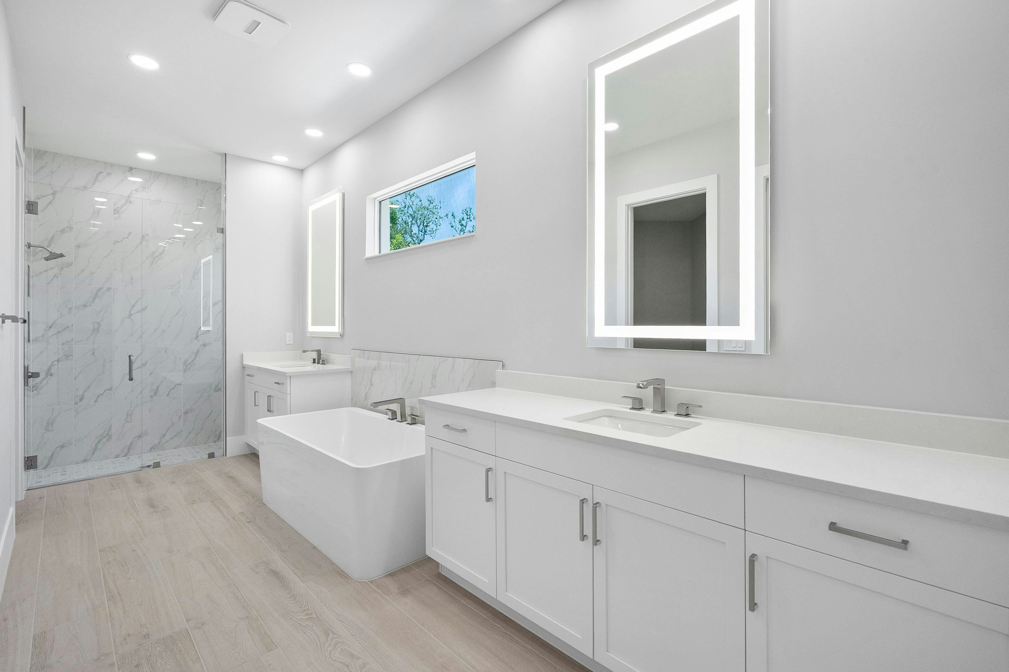 Master Bath | 129 Strand Drive
