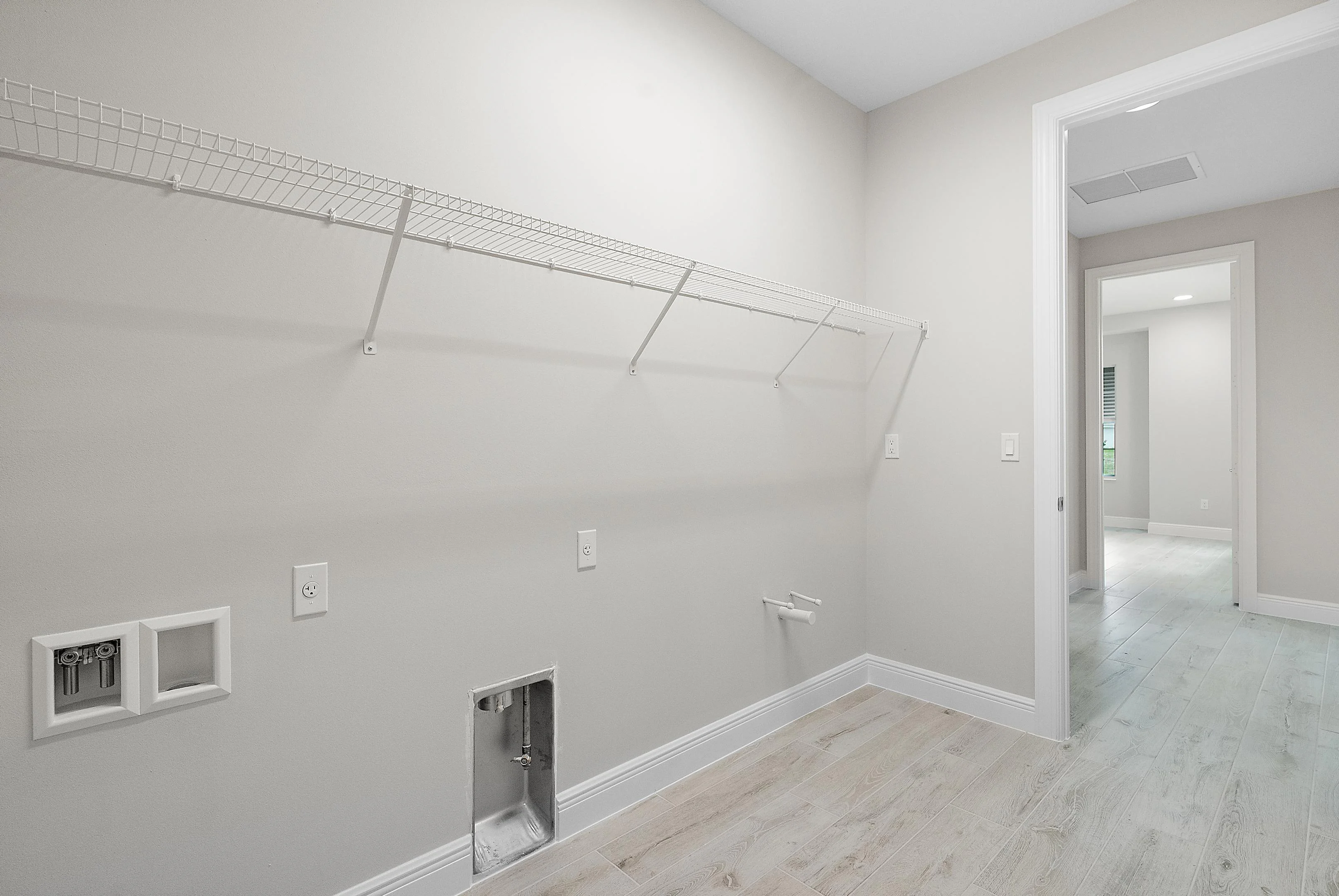 High Pointe Circle -Aurora- Laundry Room