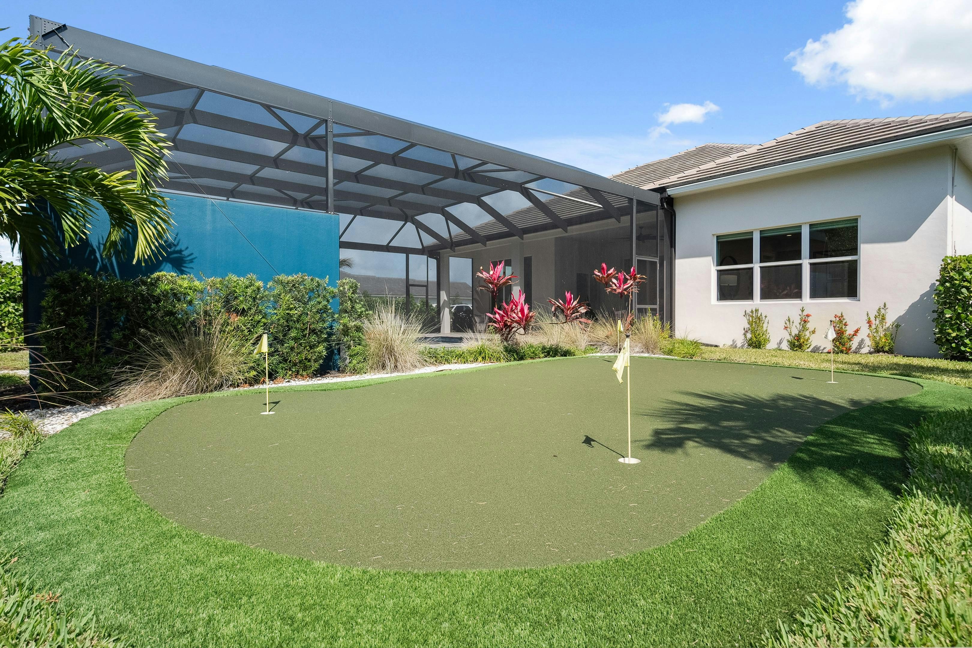Putting Green | 103 Strand Drive