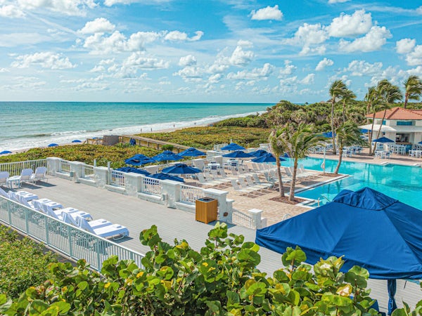 Beach Club Pool & Sun Deck | Grand Harbor Beach Club Pool & Sun Deck | Grand Harbor