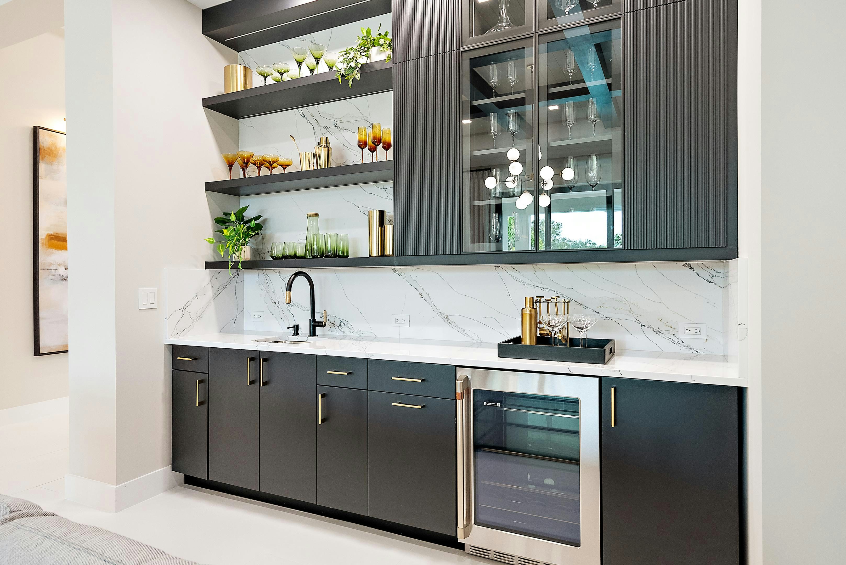 Bar in Great Room | Keenan Model