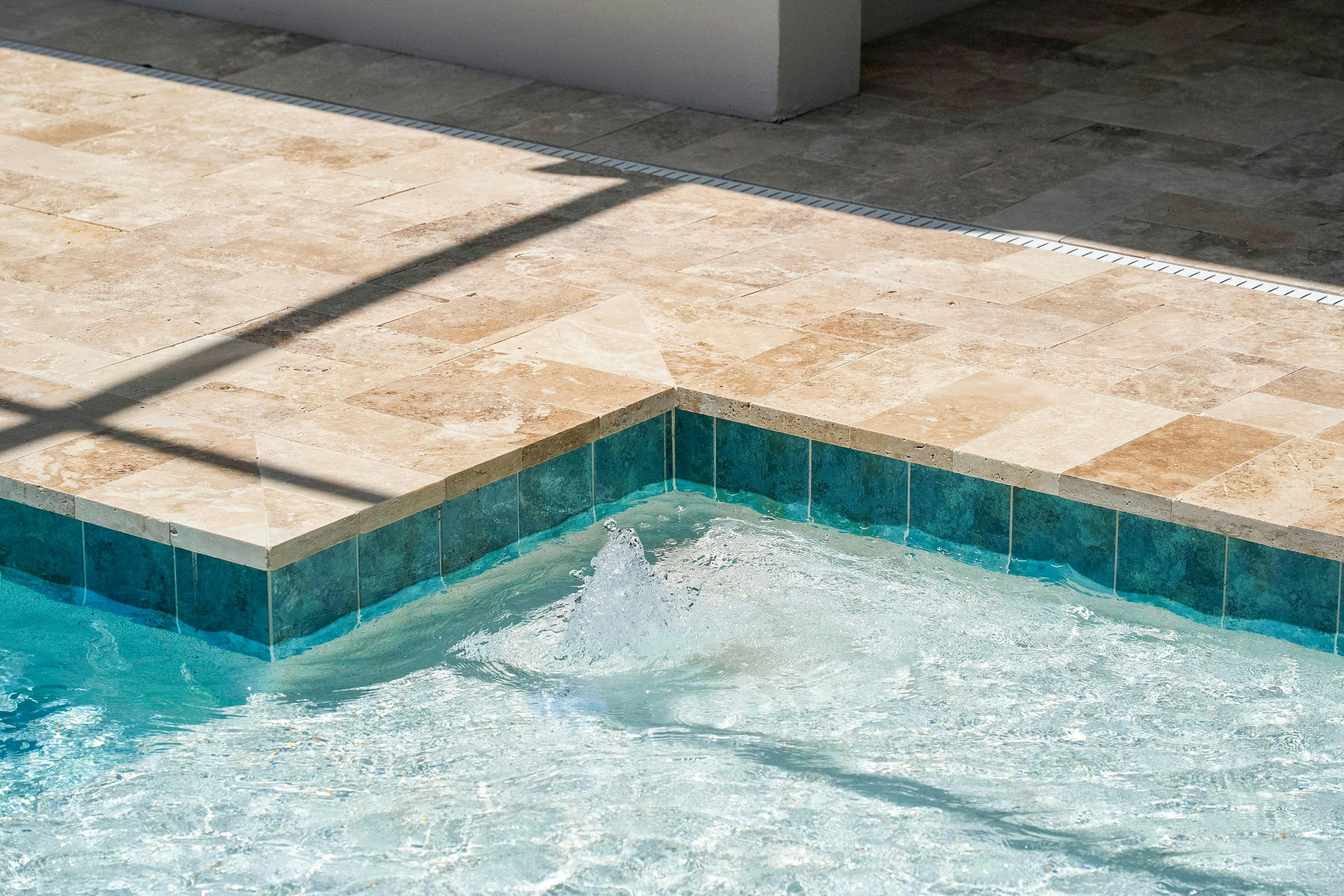 1938 Frosted Turquoise Way Lot 60 - Seabreeze Grande - Detail Pool Coping