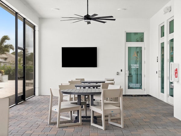 Screened Lanai | High Pointe Clubhouse Screened Lanai | High Pointe Clubhouse