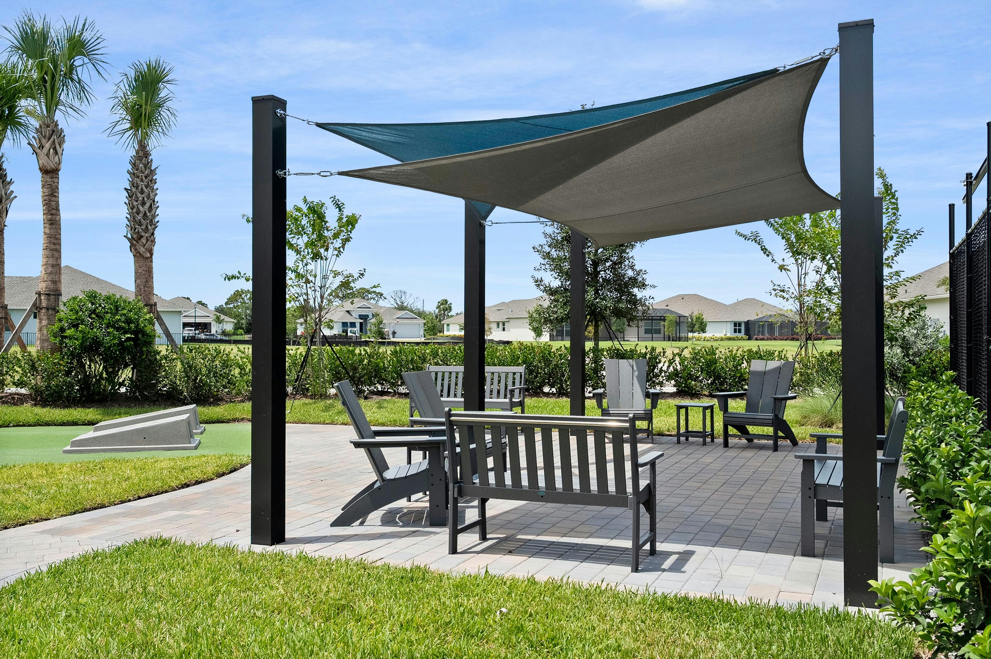 Shade Seating by Courts | High Pointe Clubhouse