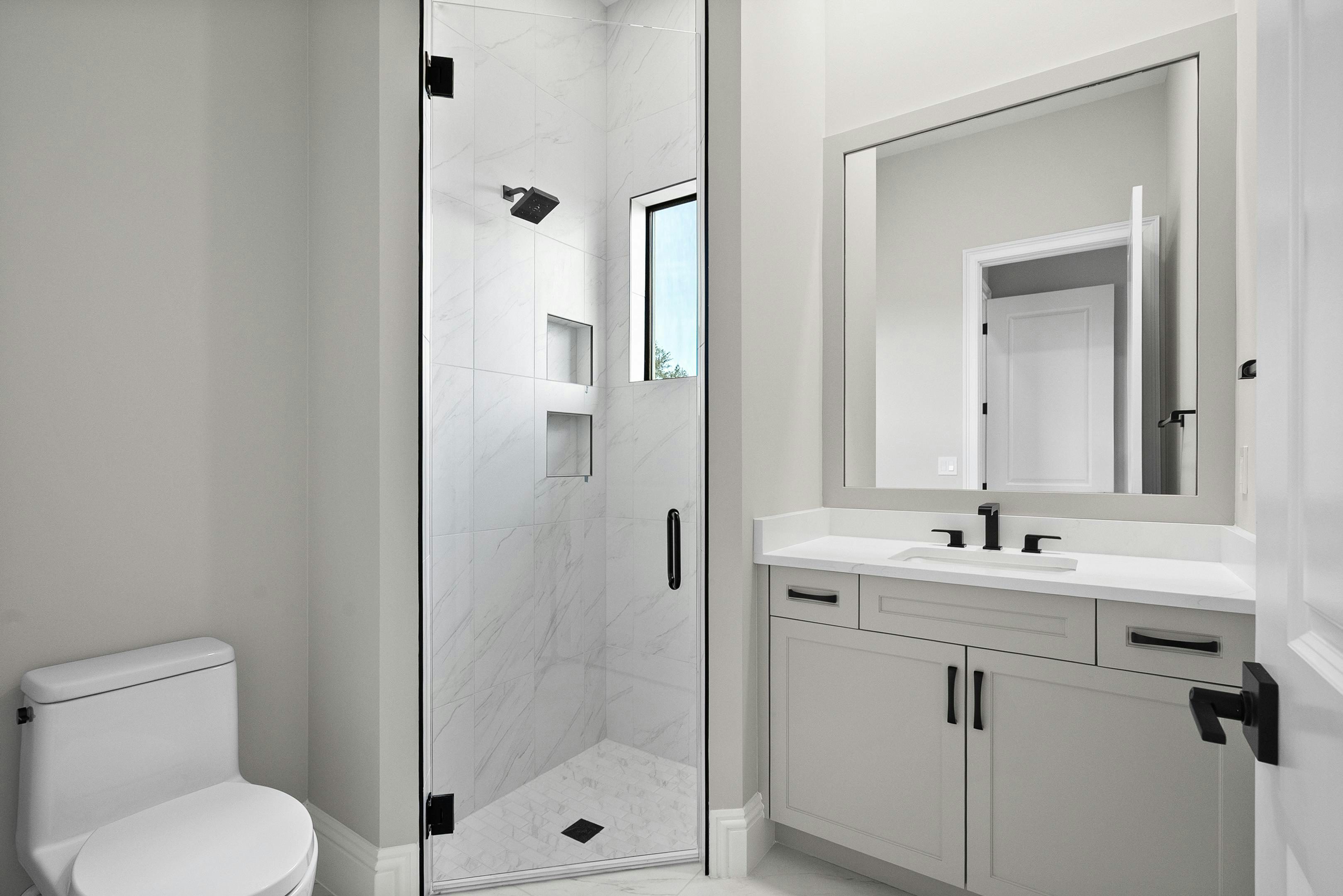 Bath 2 | 107 SE Via Verona | Stella