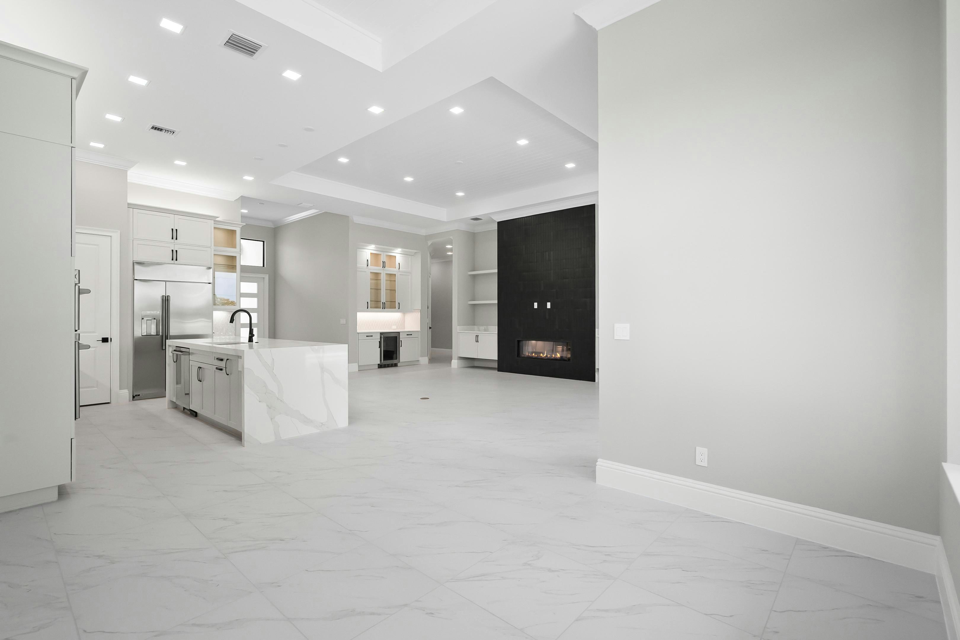 Dining | 107 SE Via Verona | Stella