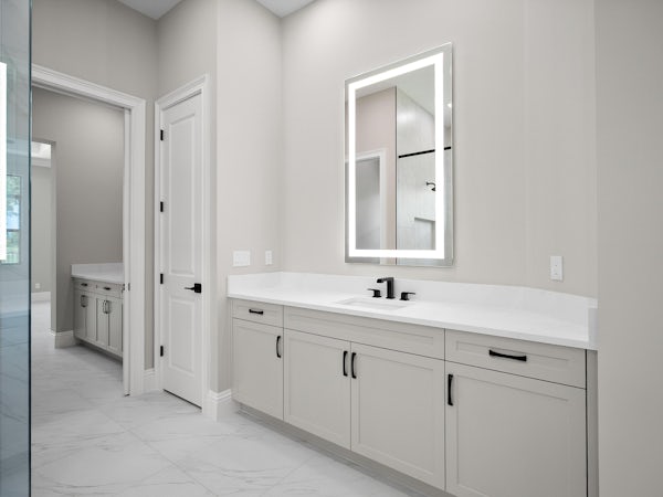 Master Bath | 107 SE Via Verona | Stella Master Bath | 107 SE Via Verona | Stella