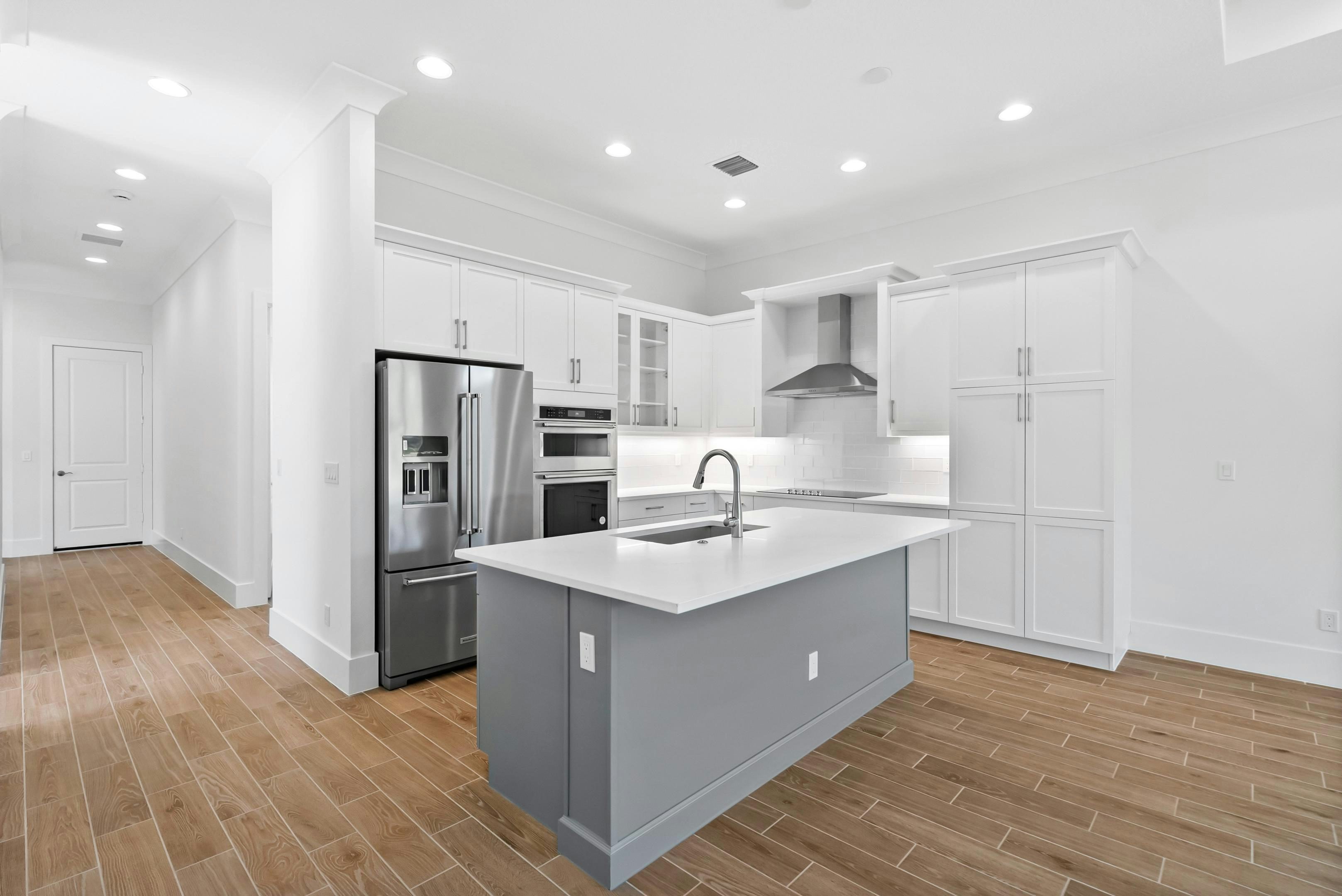 Kitchen | 2144 Falls Manor