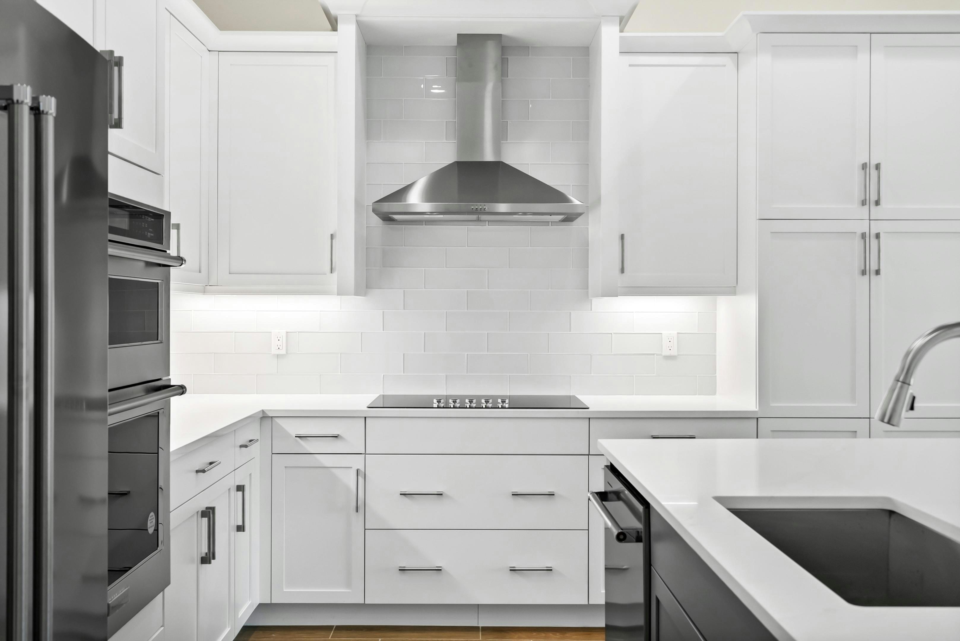 Kitchen | 2144 Falls Manor