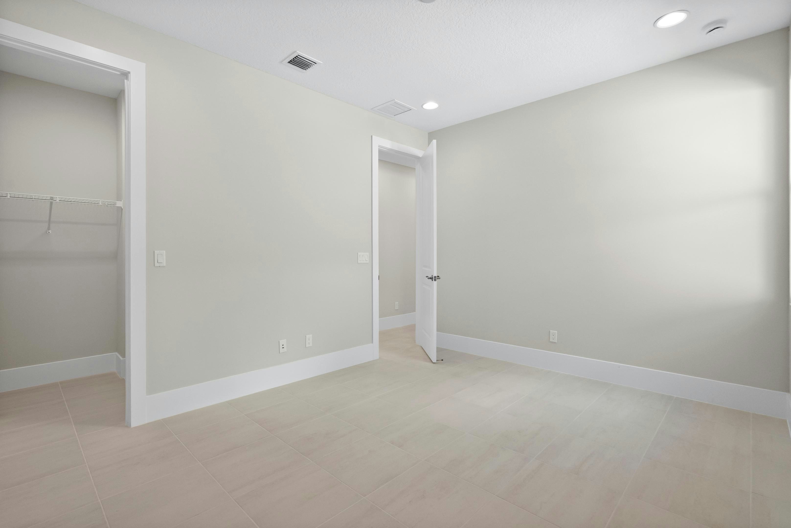 Bedroom 3 | 2147 Falls Manor