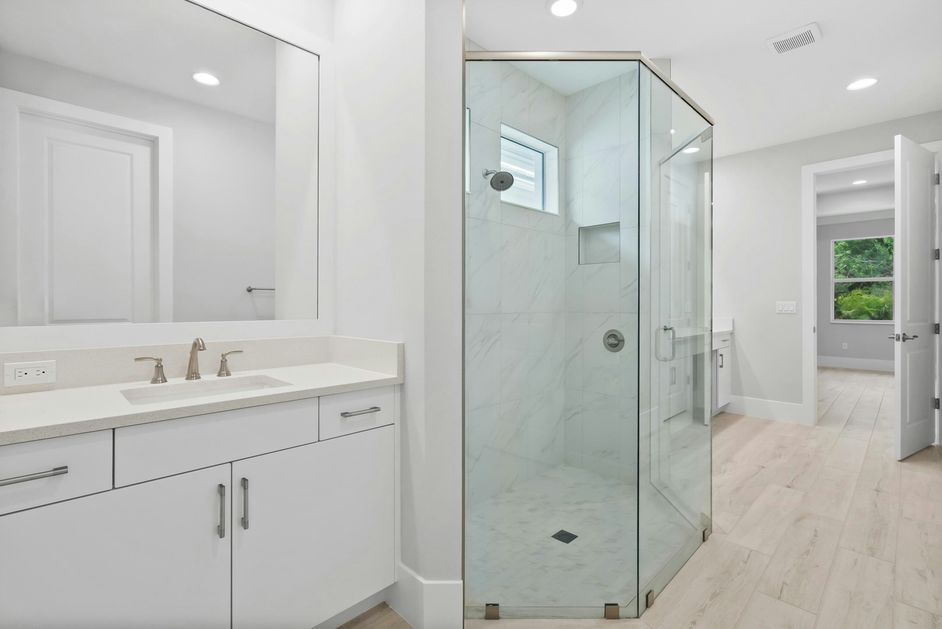 Master Bathroom | 4243 Lucaya Pointe Way