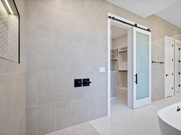 Master Bath | 9193 Seaglass Ct Master Bath | 9193 Seaglass Ct