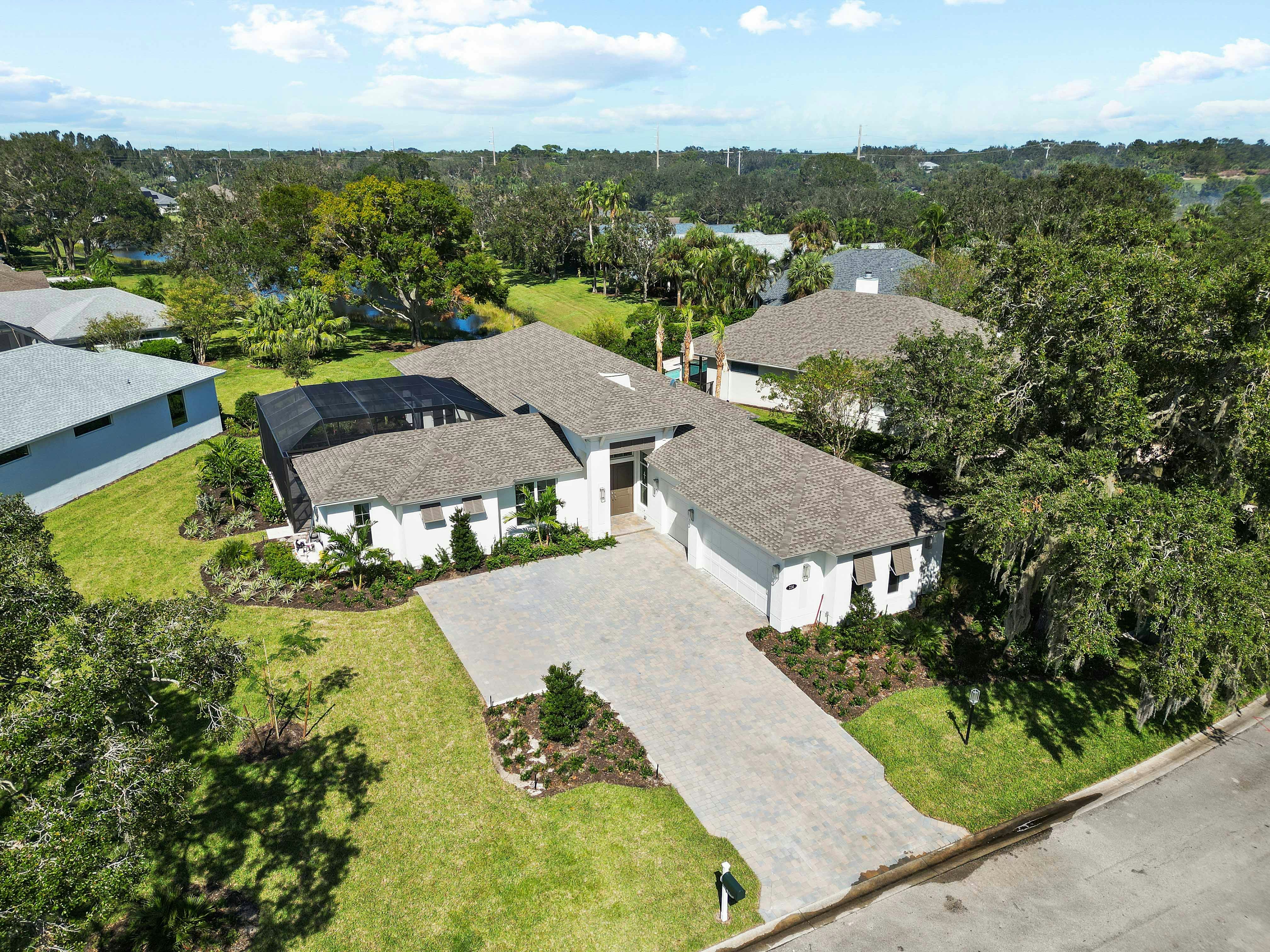 Aerial Front Elevation | 236 Oak Hammock Cr SW